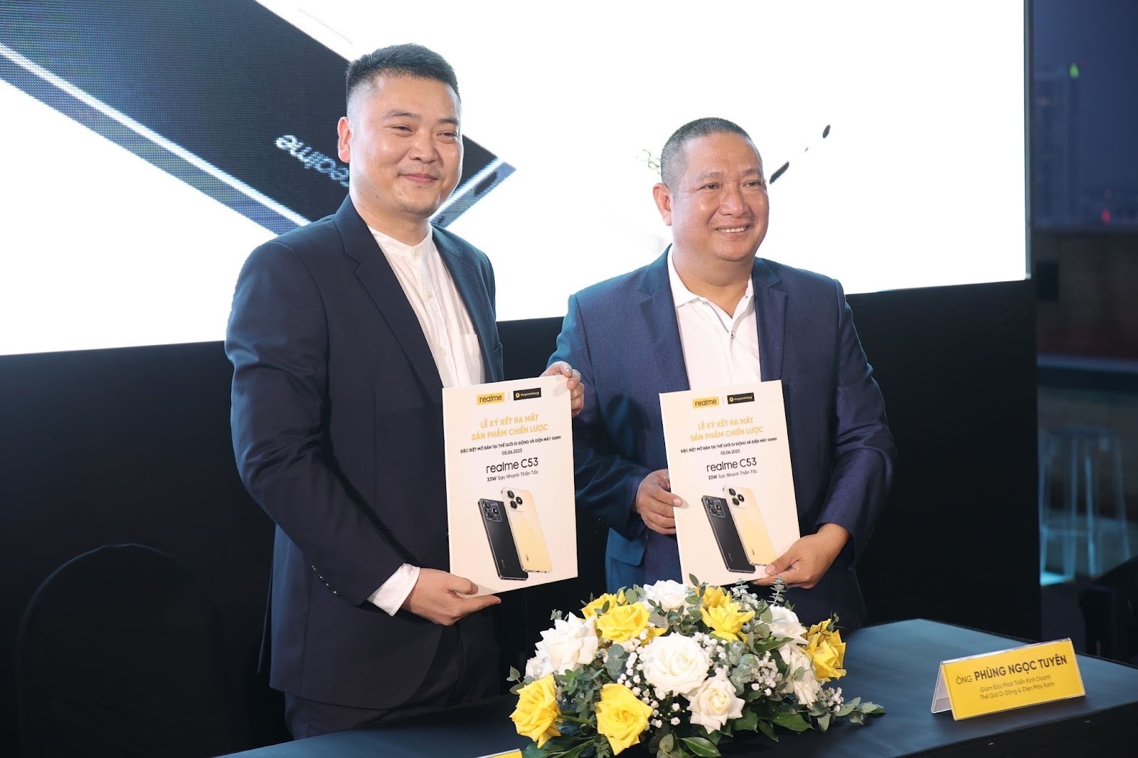 The Gioi Di Dong anh 1