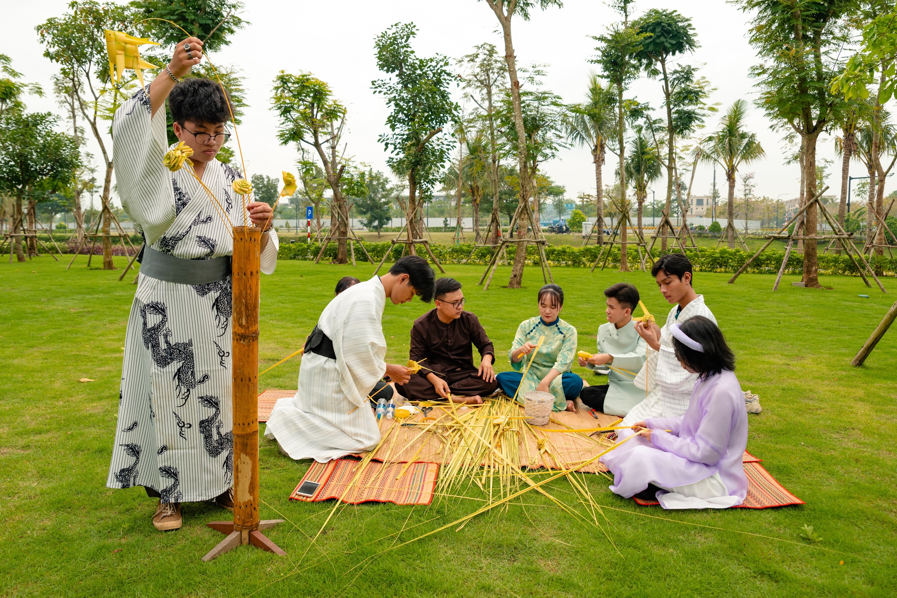 Nam Long,  Lang van hoa anh 12