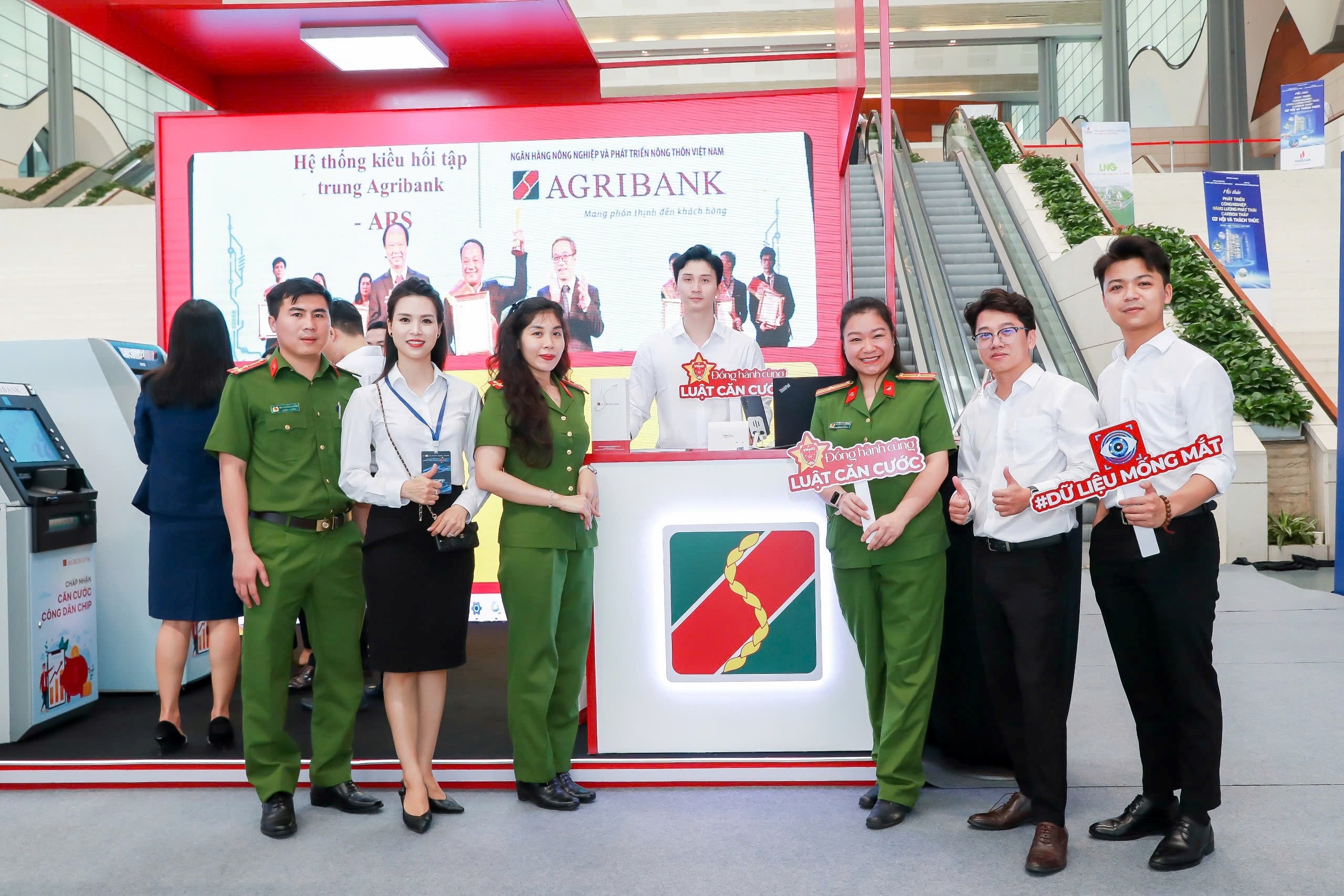 Agribank anh 2