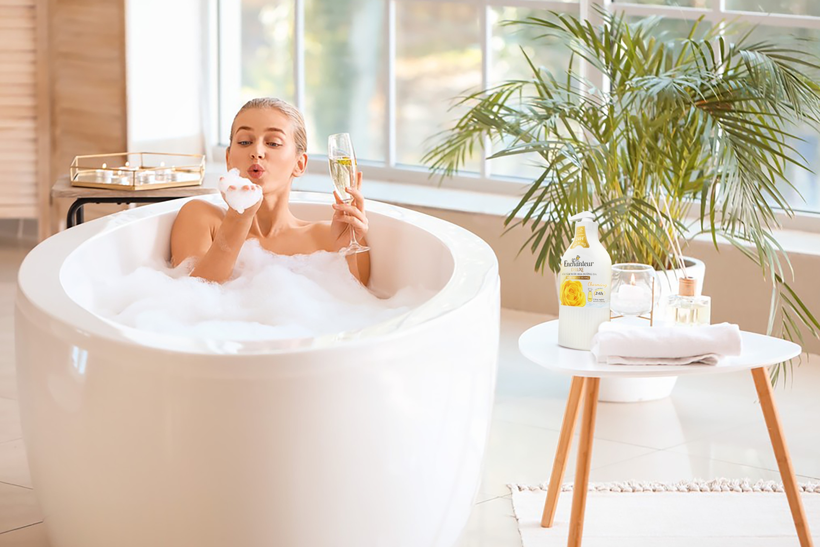 Kham pha dien mao moi cua ‘sua tam quoc dan’ Enchanteur Deluxe hinh anh