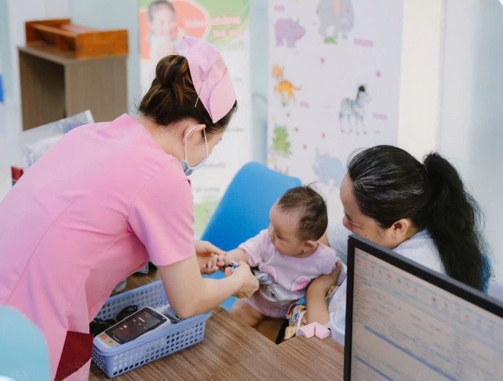Vaccine ngua sot xuat huyet QDENGA TAK-003 hinh anh