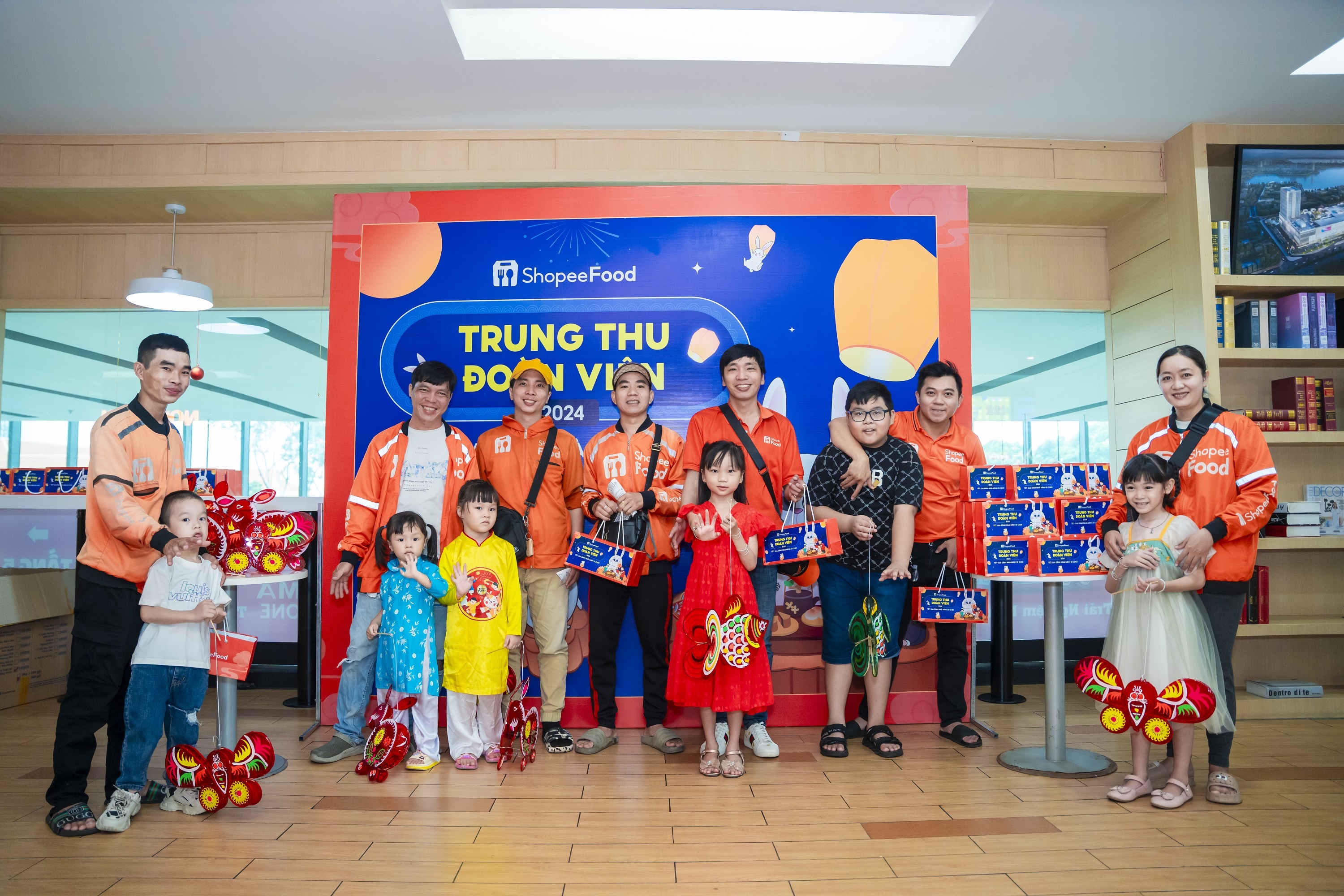 ShopeeFood,  xe cam anh 14