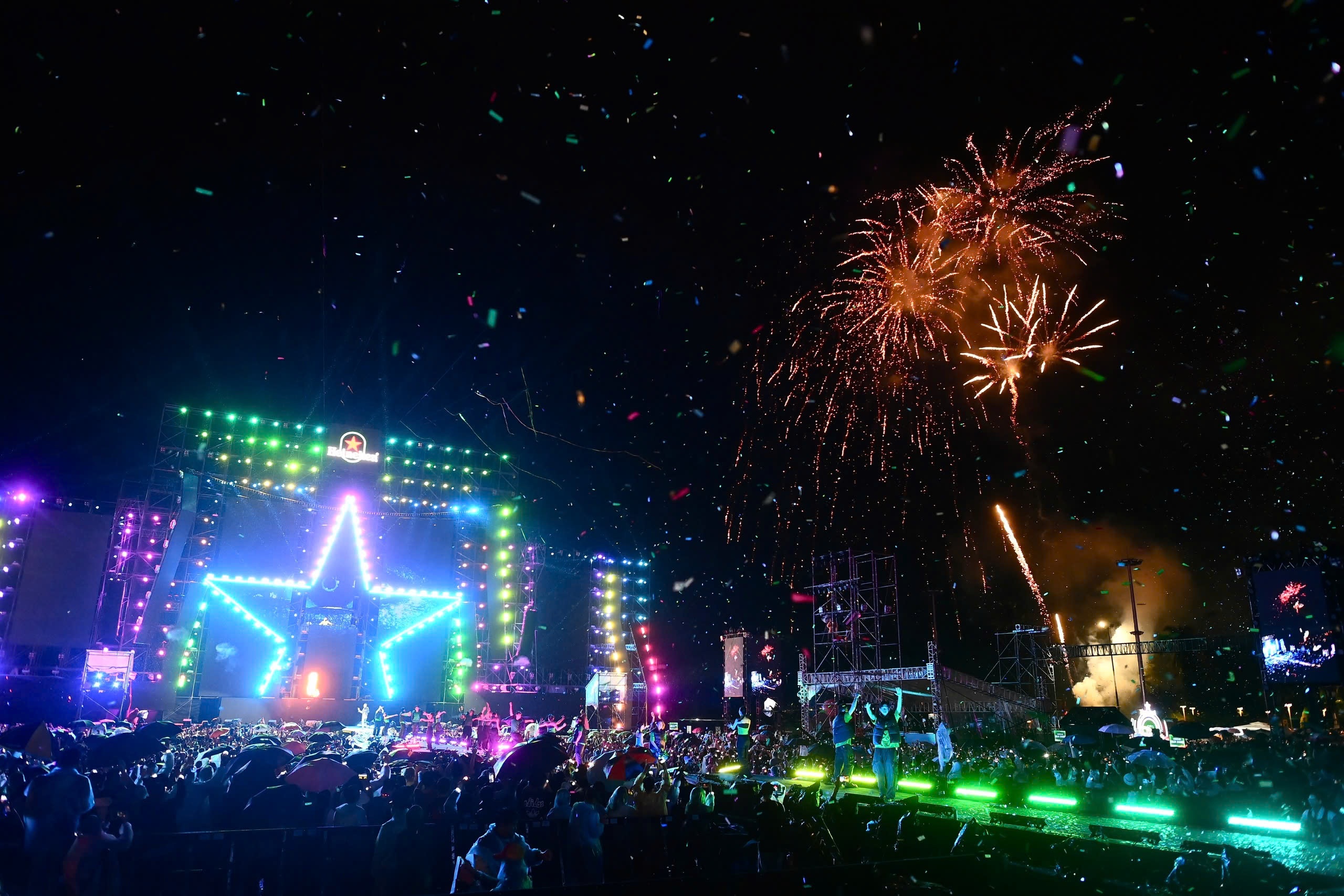 Heineken Countdown Party ket man bung no don nam moi 2025 hinh anh