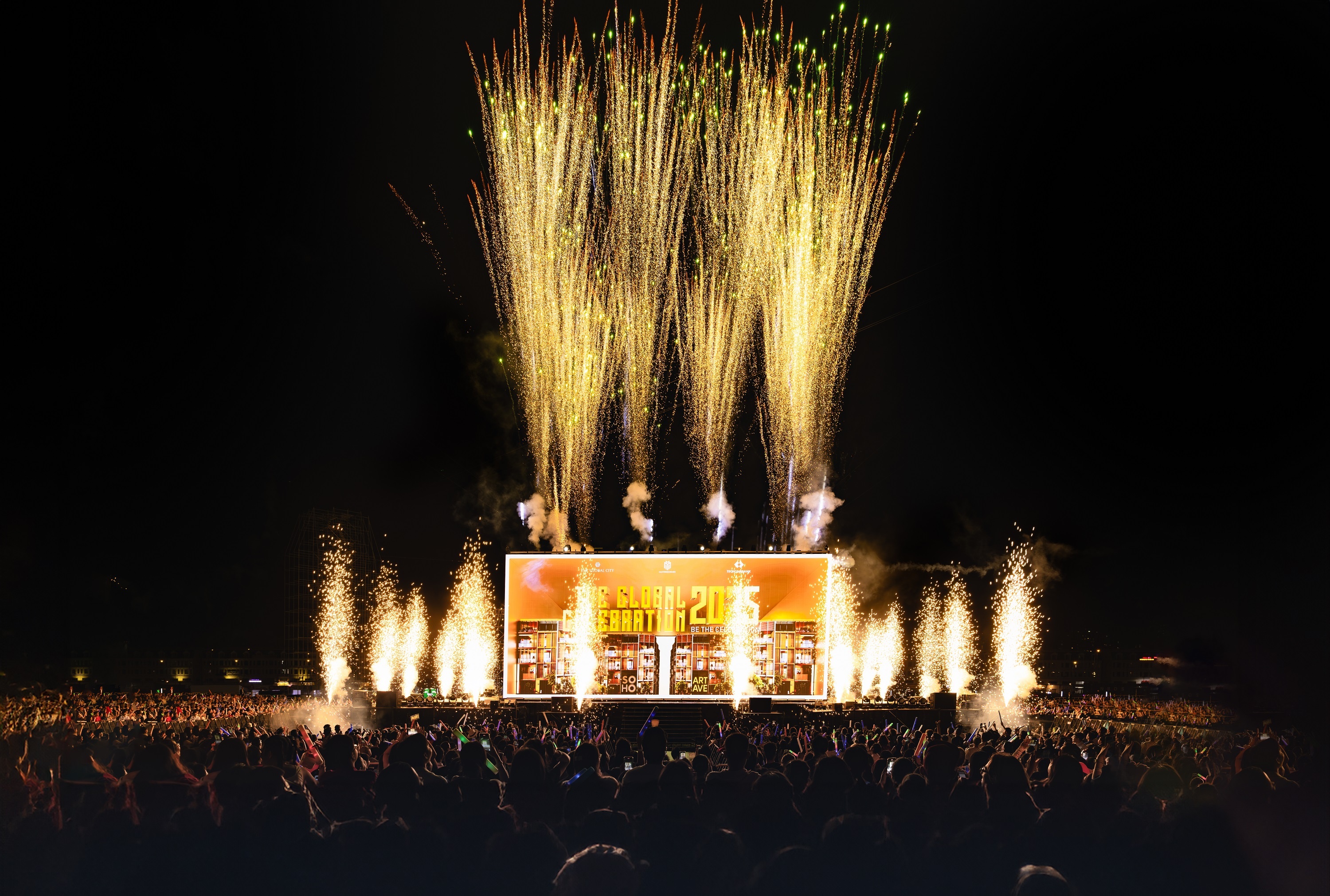 The Global Celebration,  The Global City anh 1