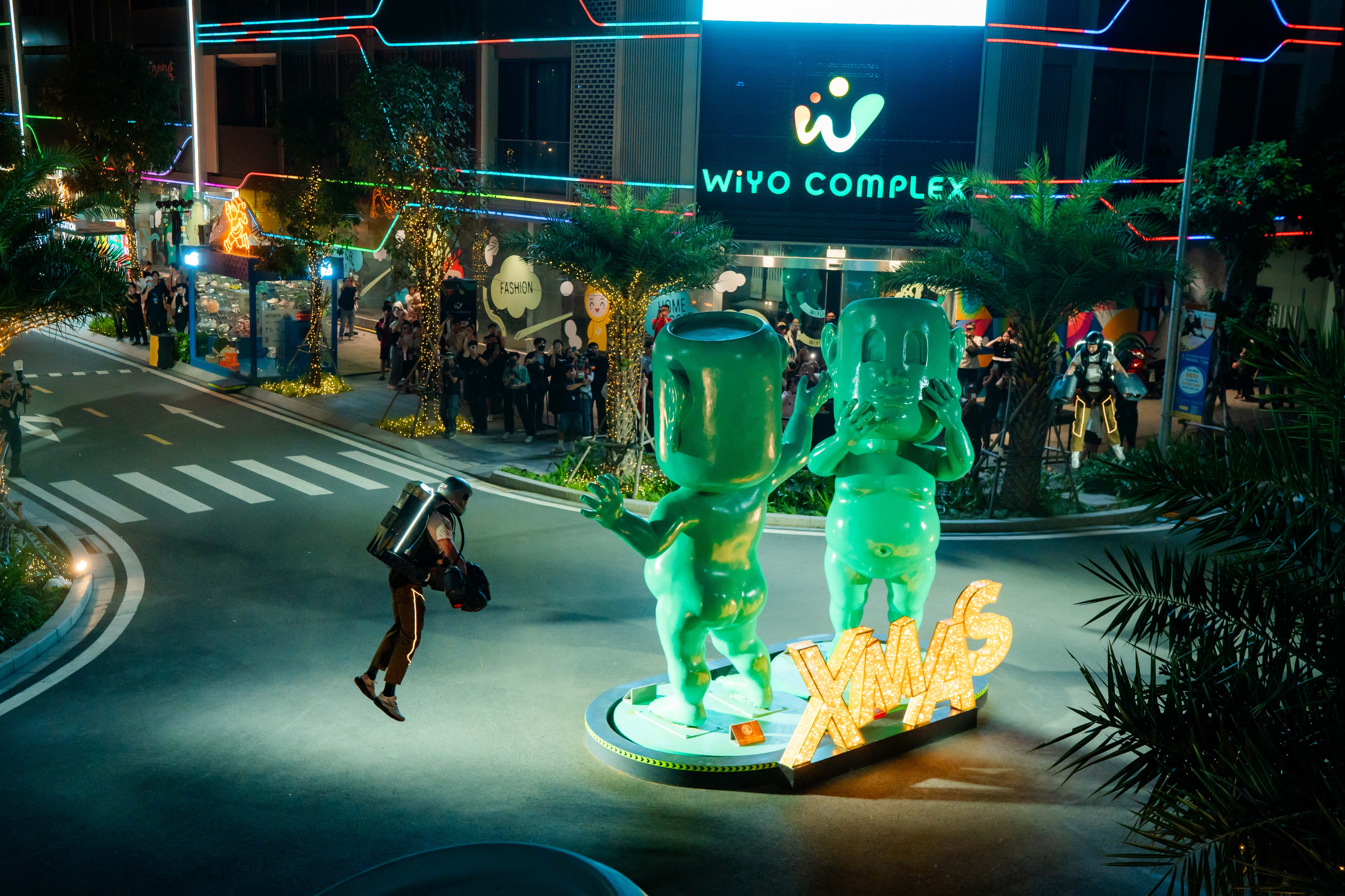 The Global Celebration,  The Global City anh 2