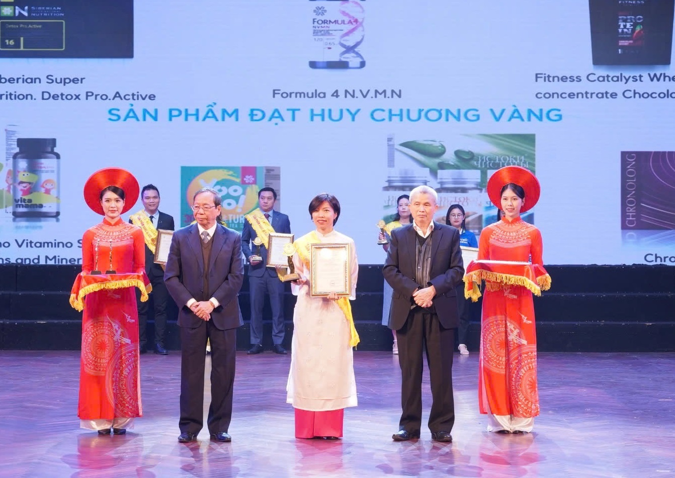 Siberian Health lan thu 10 nhan giai ‘San pham vi suc khoe cong dong' hinh anh