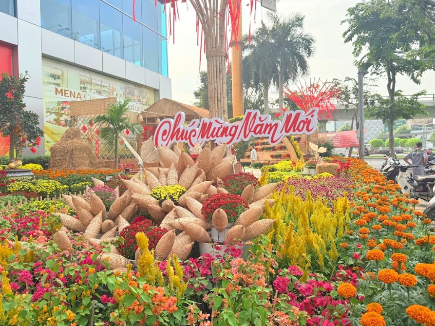 Duong hoa Menas Mall anh 3