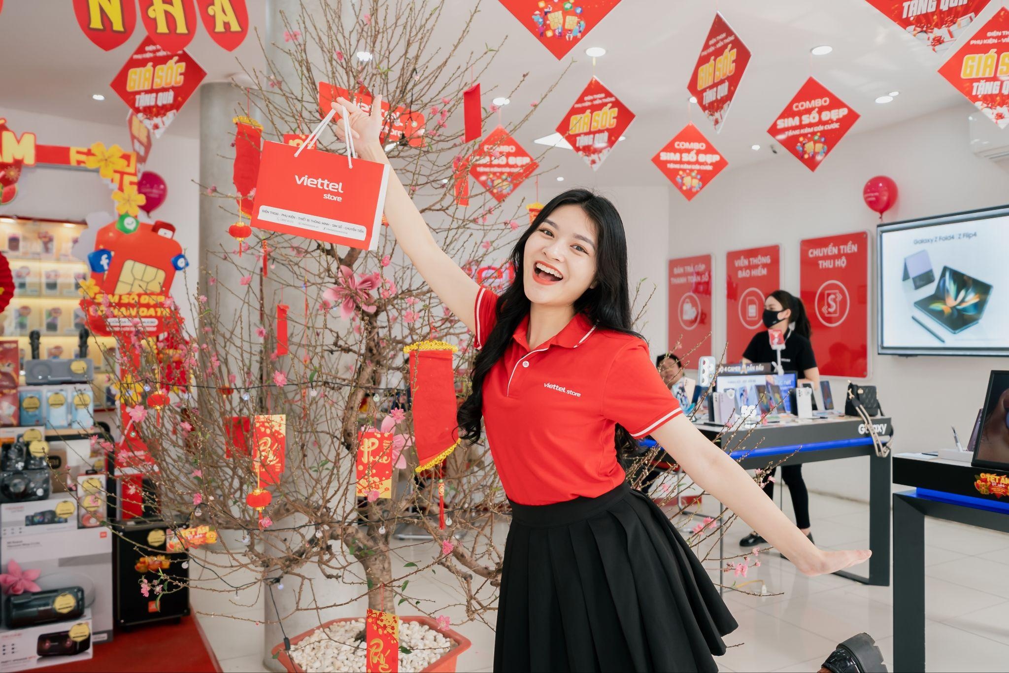 Viettel Store xa kho cuoi nam, giam gia loat san pham hinh anh