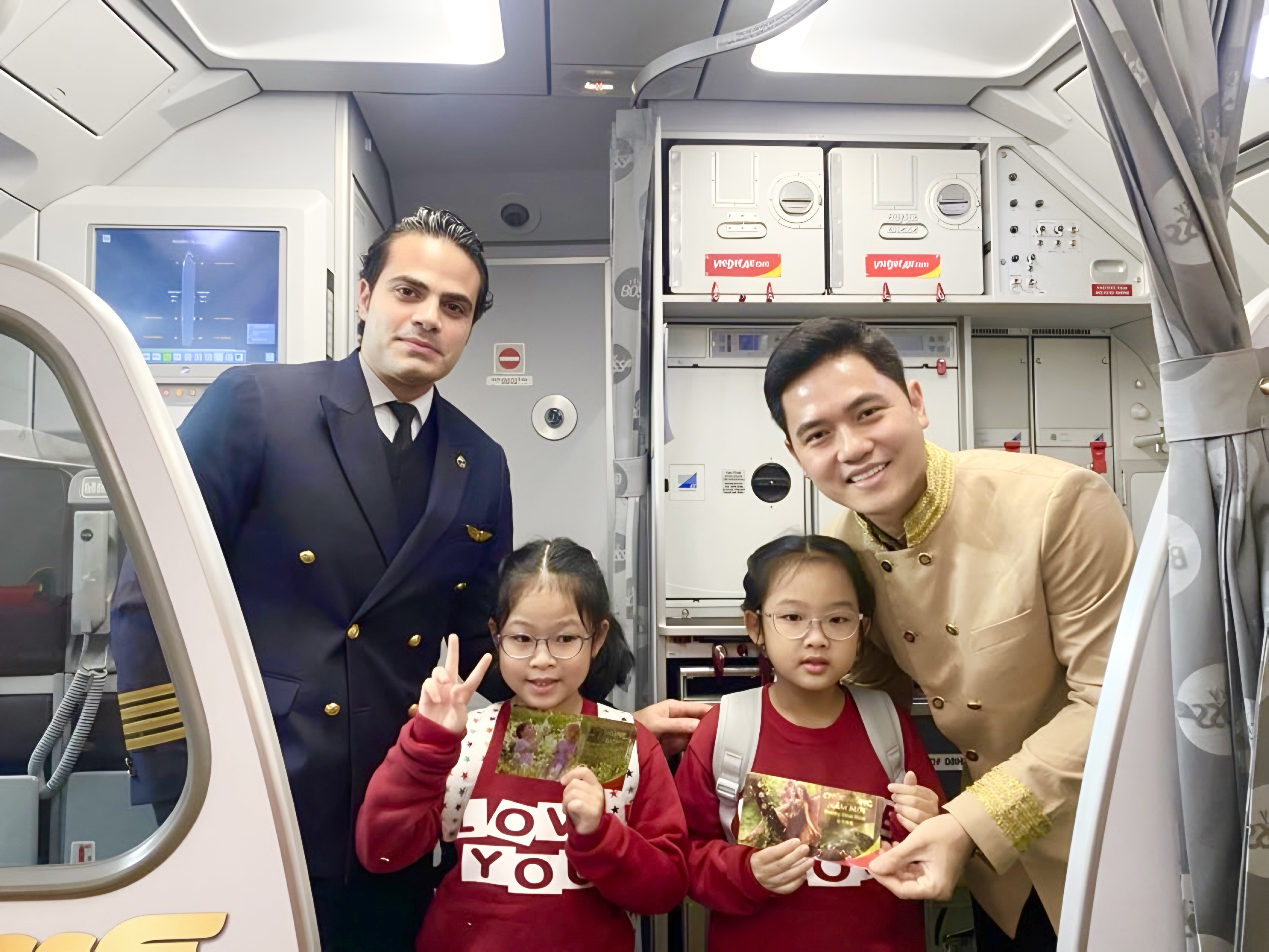 Don chao nhung chuyen bay 'xong dat' xuan At Ty hinh anh