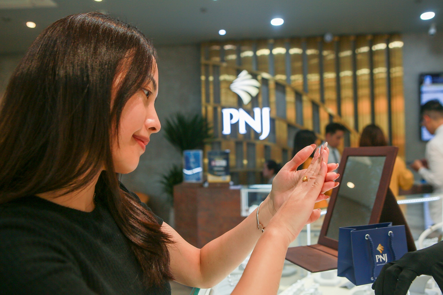 Xu huong san pham vang nao 'len ngoi' ngay Than Tai nam nay? hinh anh