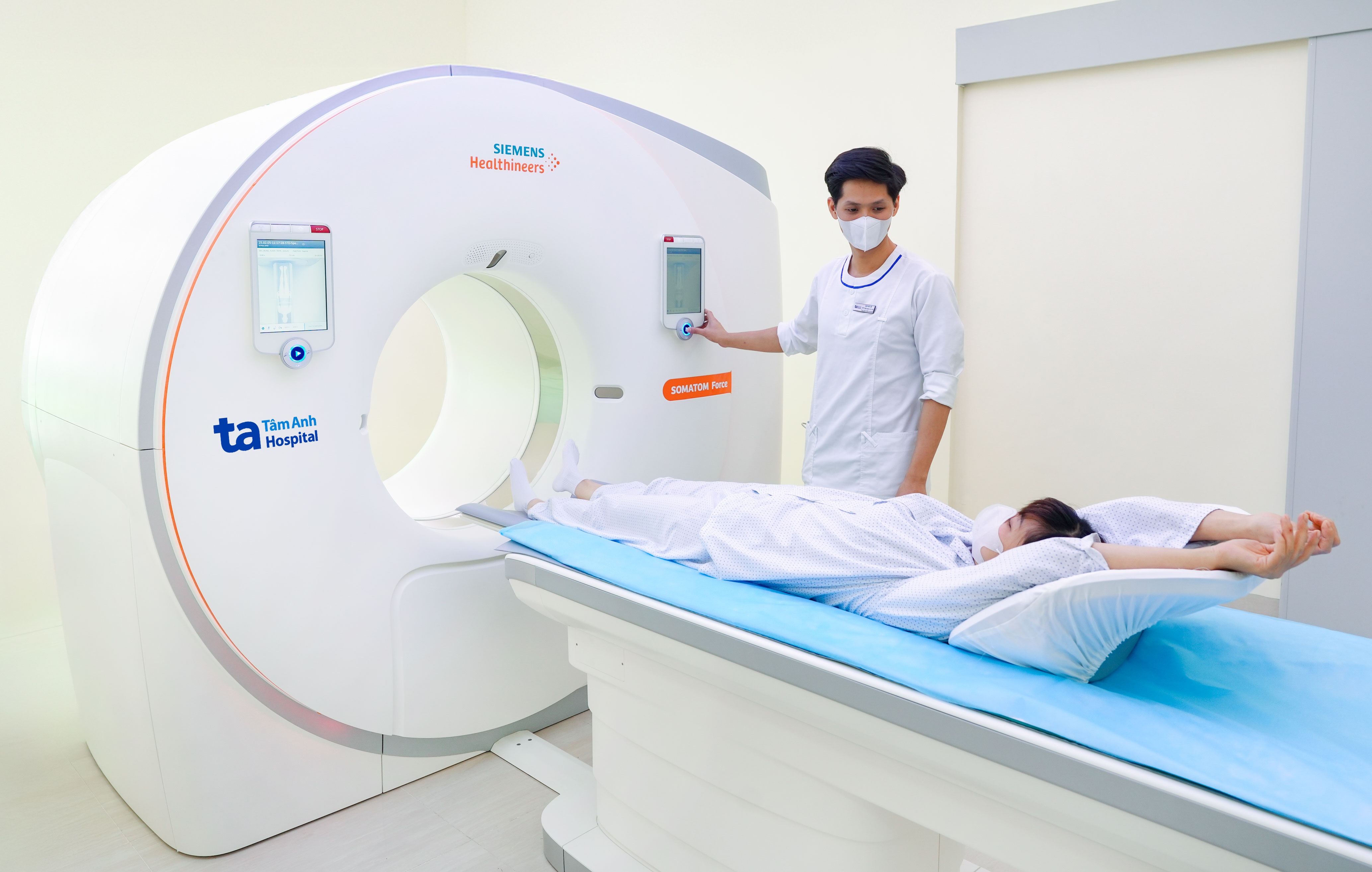 Sieu may chup CT duy nhat tai Viet Nam voi hon 100.000 lat cat hinh anh