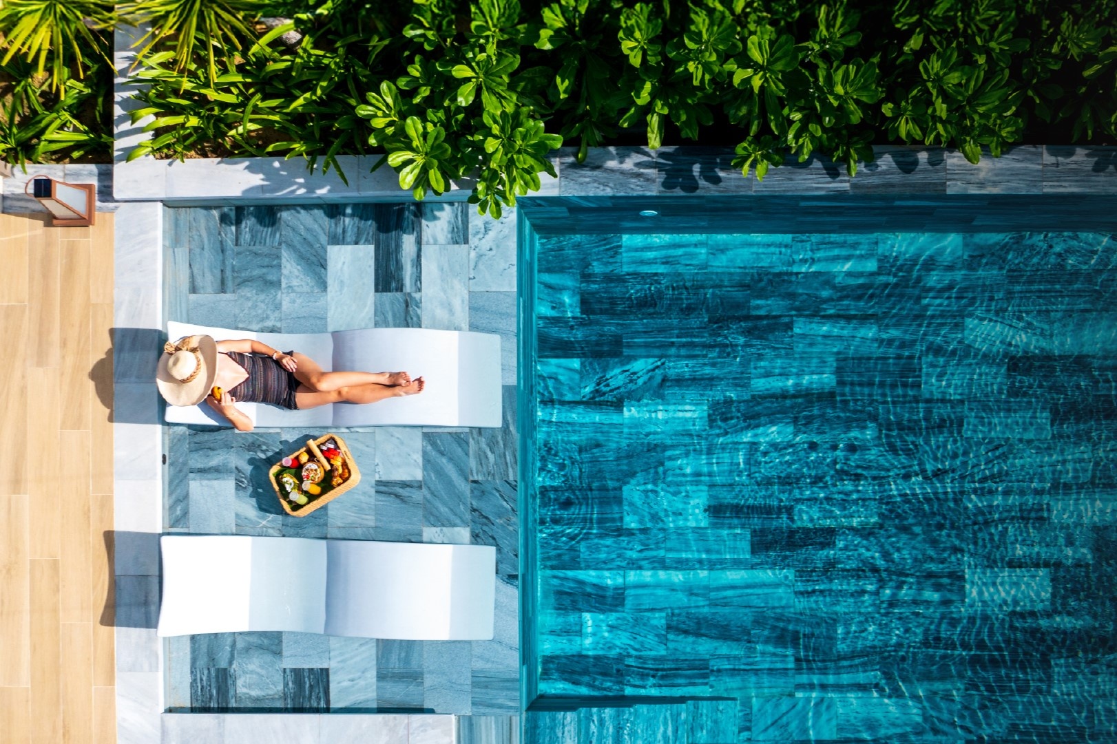 Fusion mang den uu dai danh cho phai dep dip 8/3 hinh anh