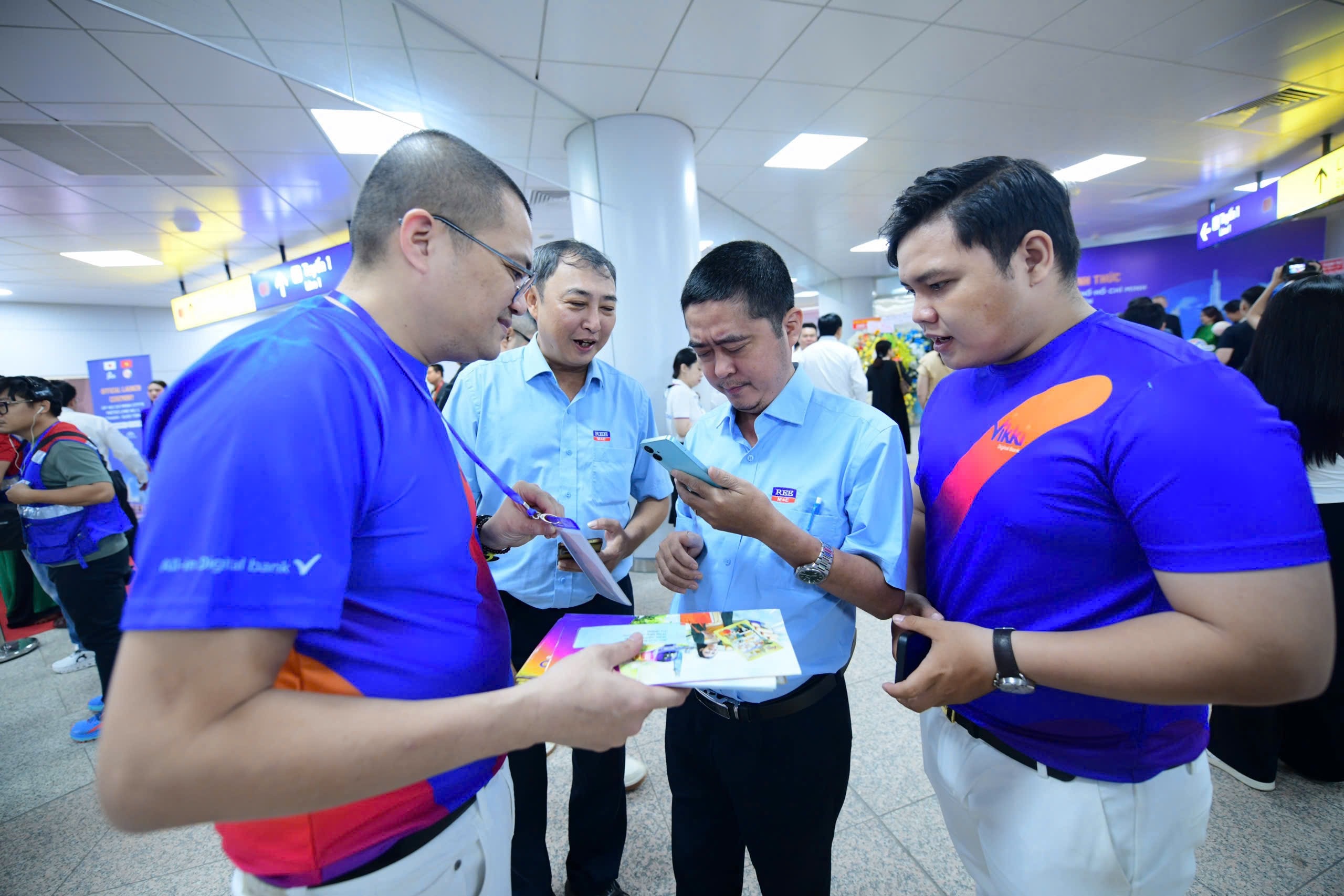 Metro so 1 khanh thanh, Vikki Digital Bank cap 100.000 the mien phi hinh anh