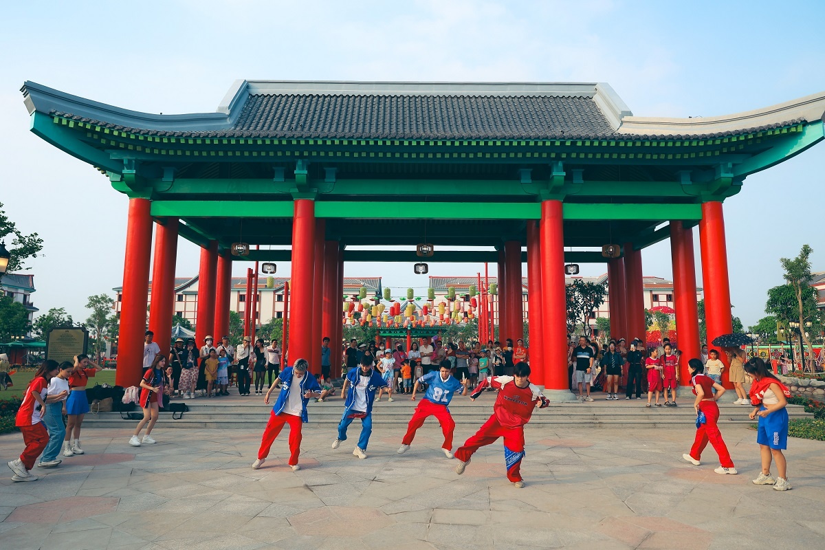 Vinhomes Royal Island anh 2