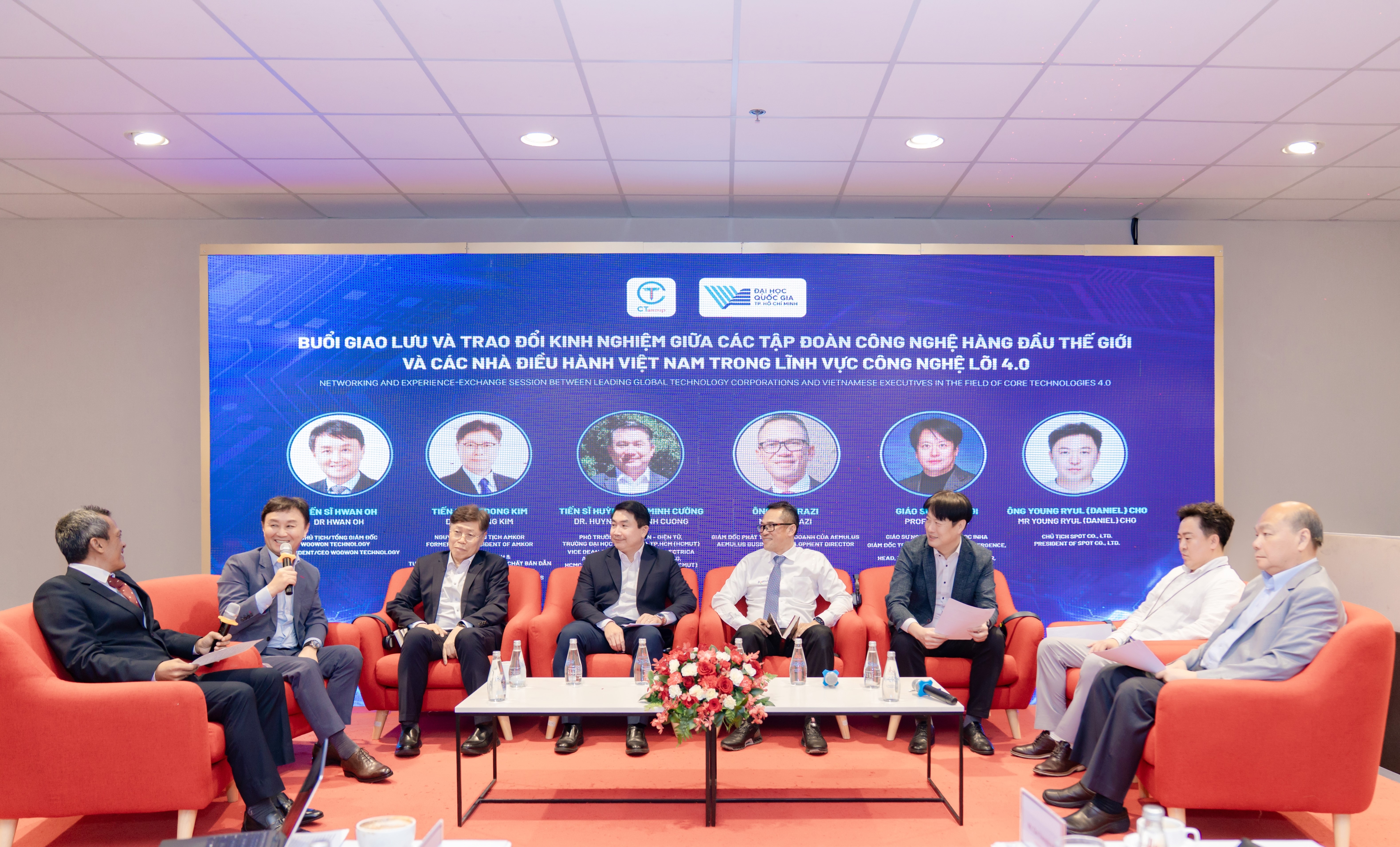 Doanh nghiep Viet Nam lam chu cong nghe ban dan voi su ung ho quoc te hinh anh