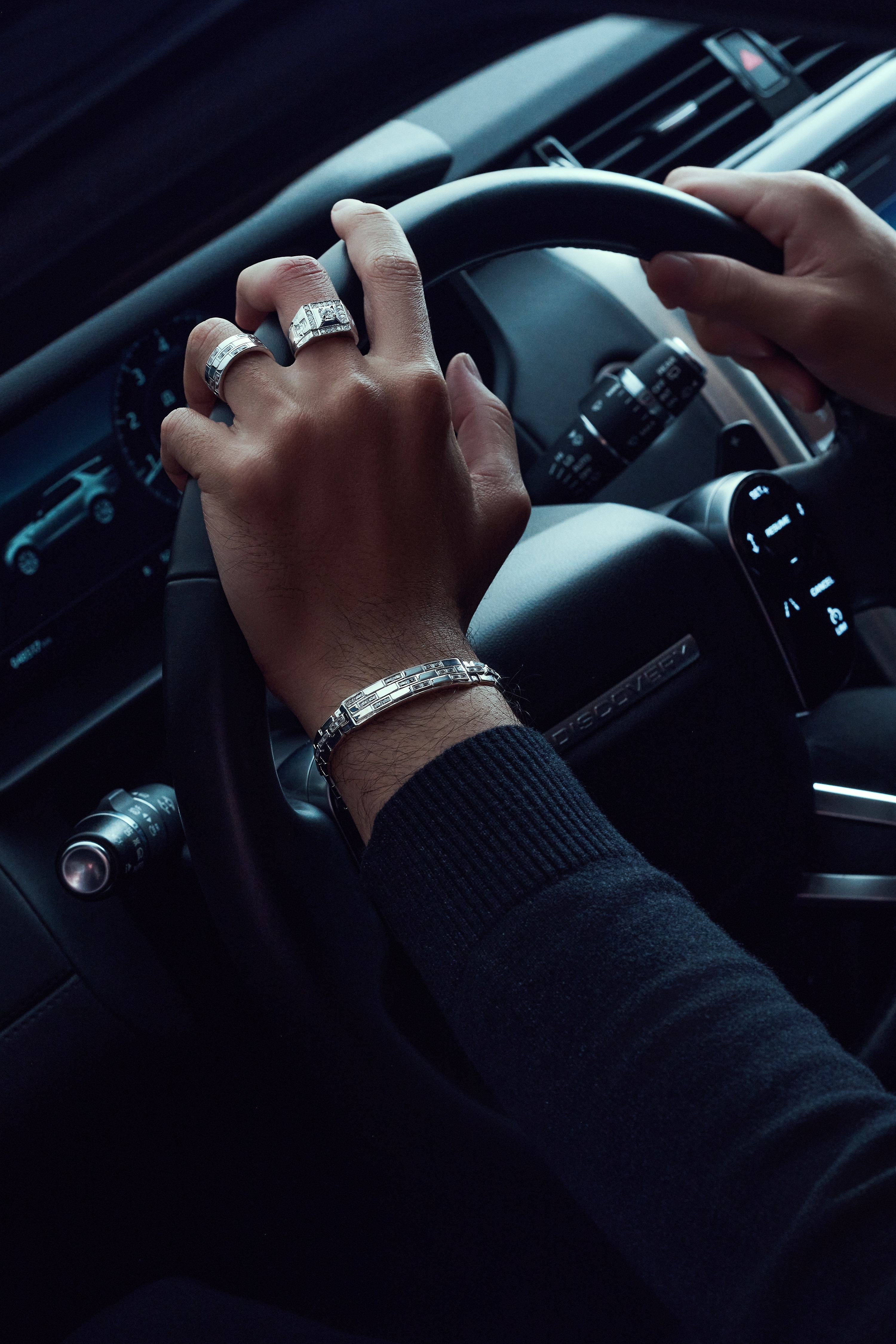 trang suc quy ong anh 1