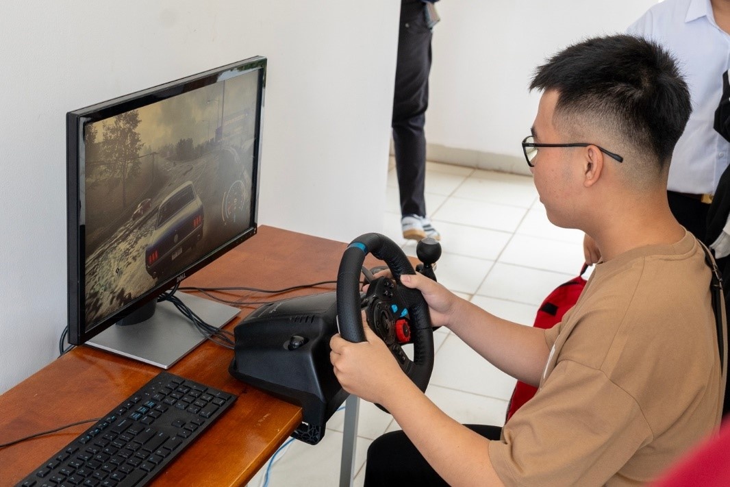 DH Cong nghe Mien Dong anh 2