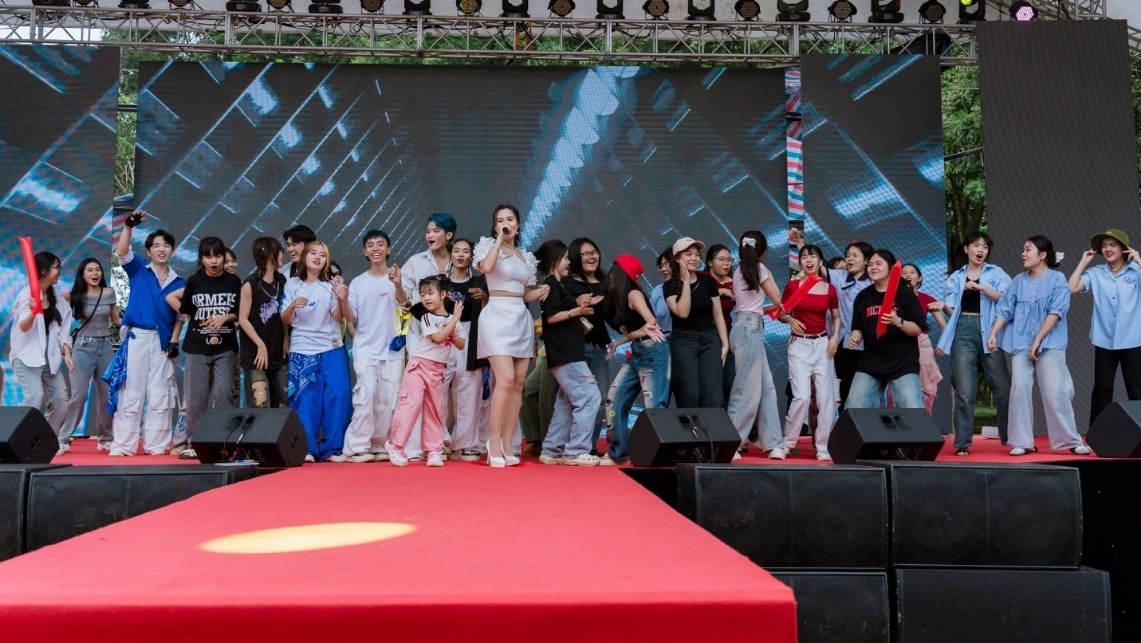 DH Cong nghe Mien Dong anh 4