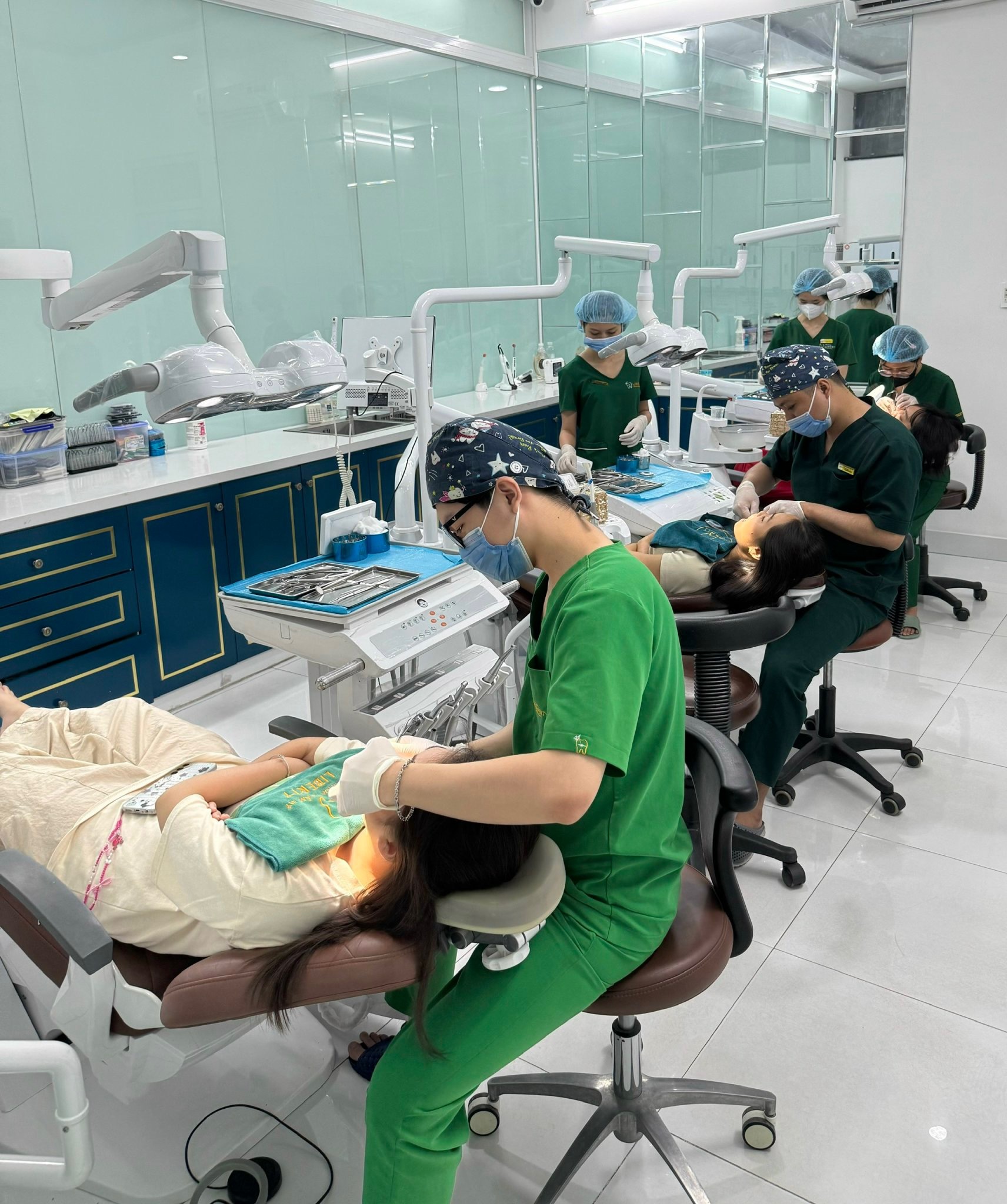 dich vu kham rang anh 4