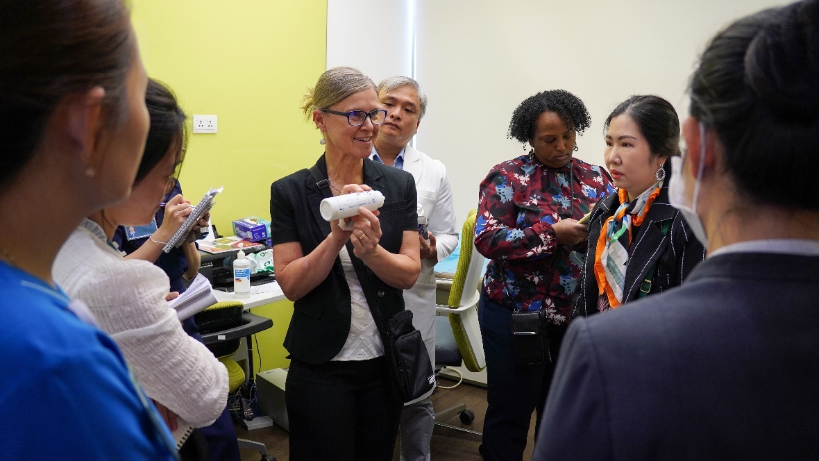 Johns Hopkins Medicine International anh 2