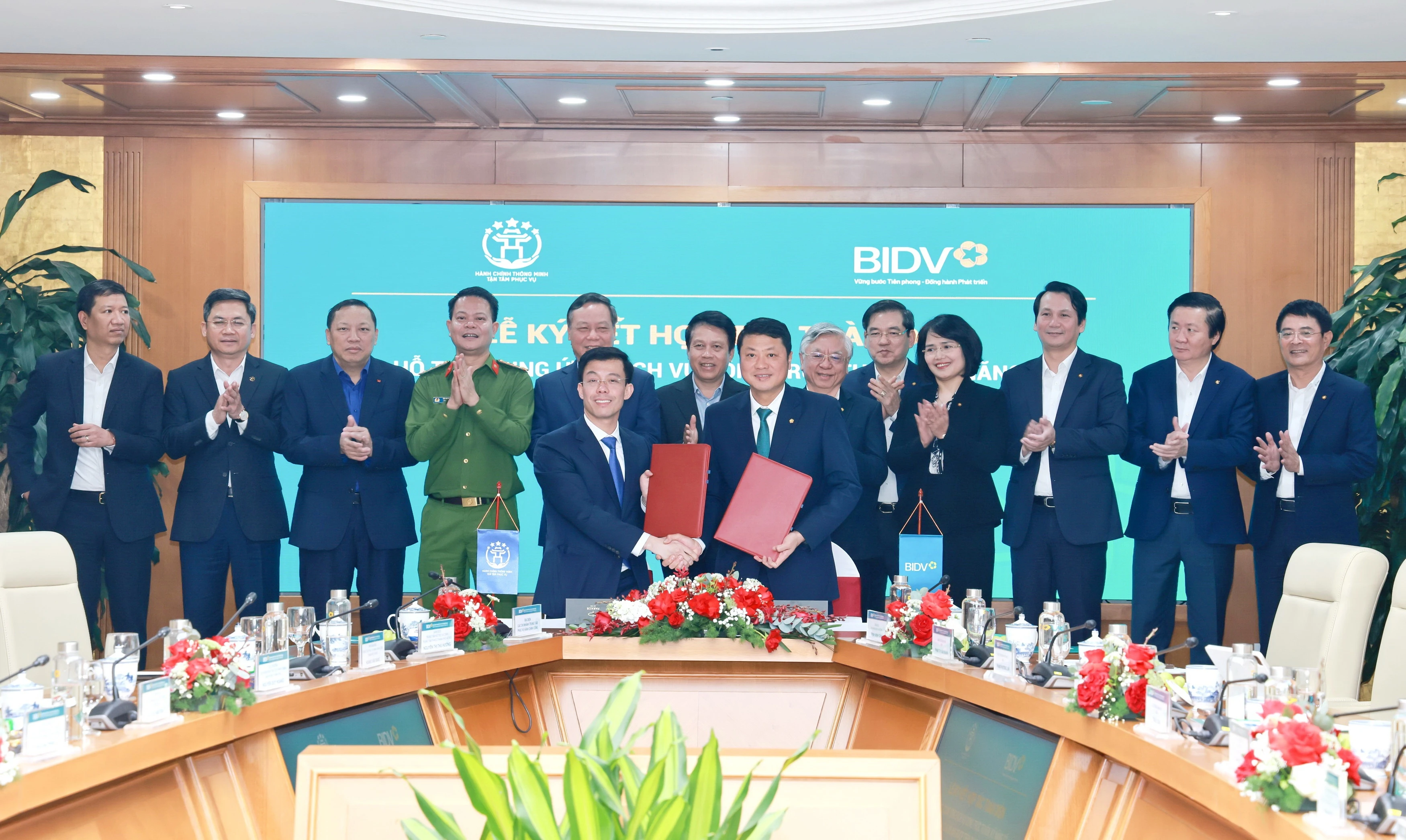 206 diem giao dich BIDV thanh dai ly dich vu cong truc tuyen o Ha Noi hinh anh