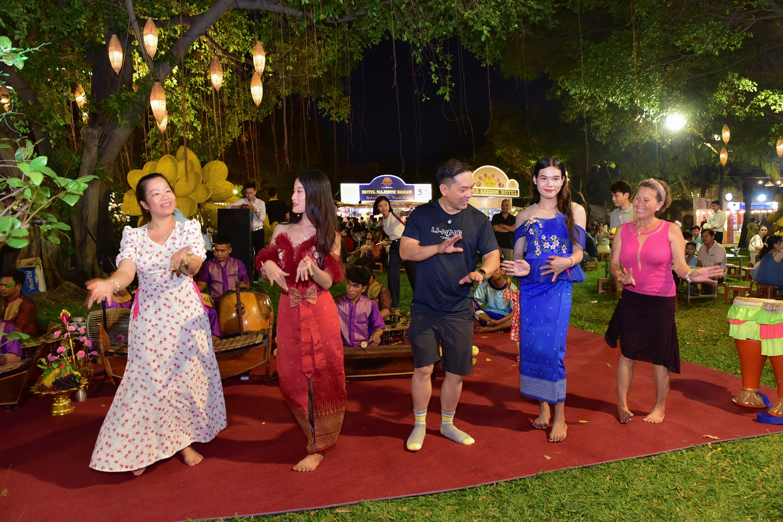 hon 600 mon an anh 15