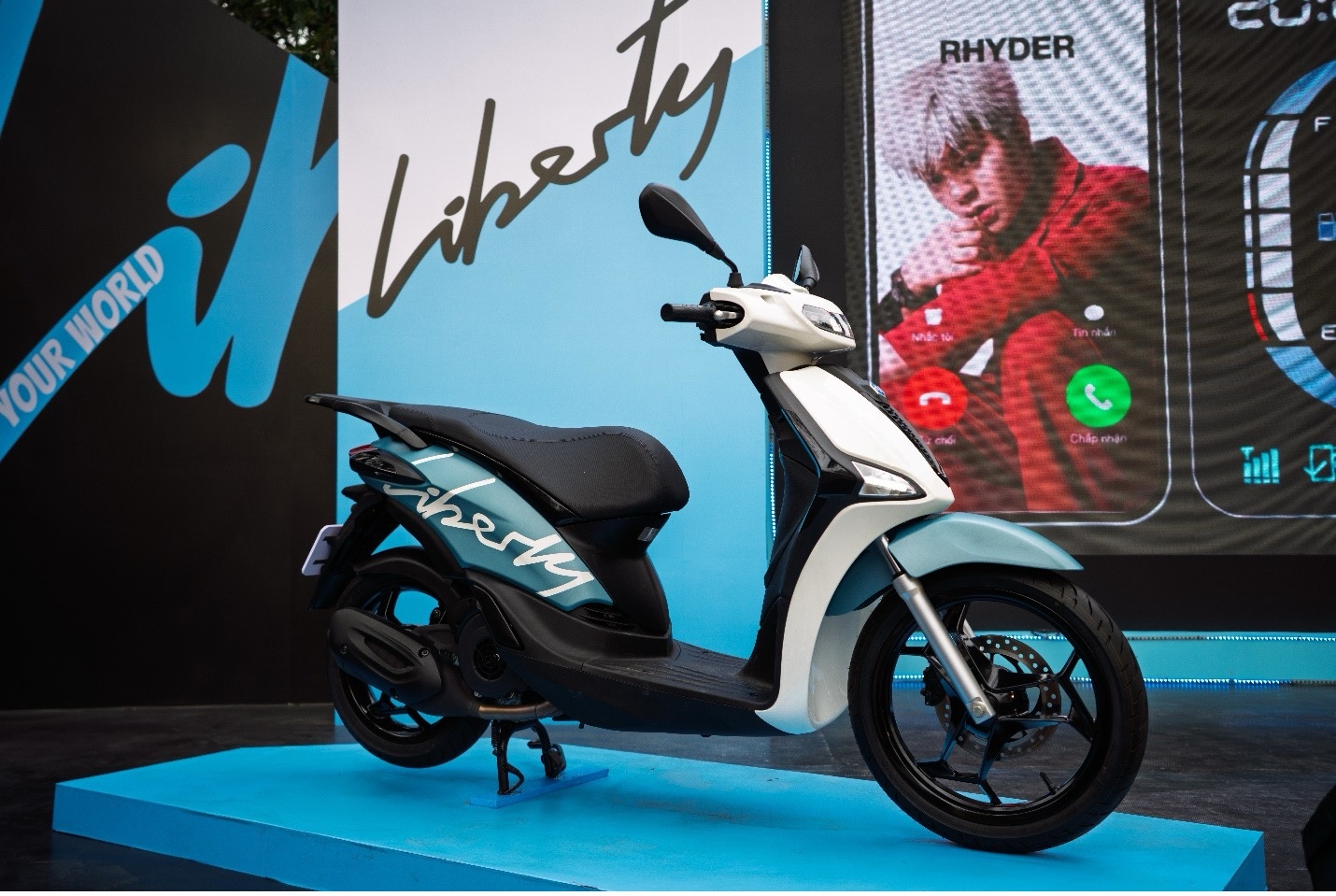 Liberty Z mang trai nghiem 'Liberty your world' den Ha Noi hinh anh