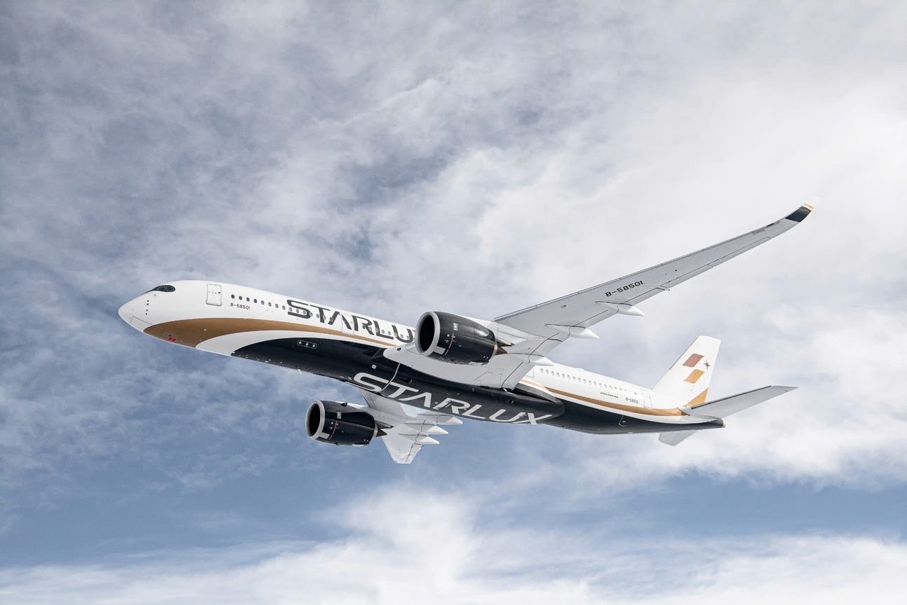 STARLUX bat tay Peanuts, ra mat chuyen bay theo chu de moi hinh anh