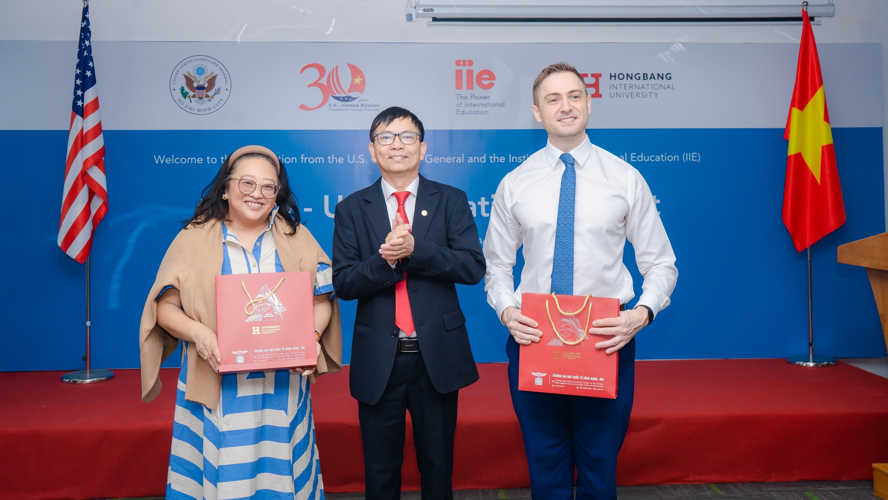 HIU san sang mo rong hop tac voi loat truong dai hoc danh tieng o My hinh anh