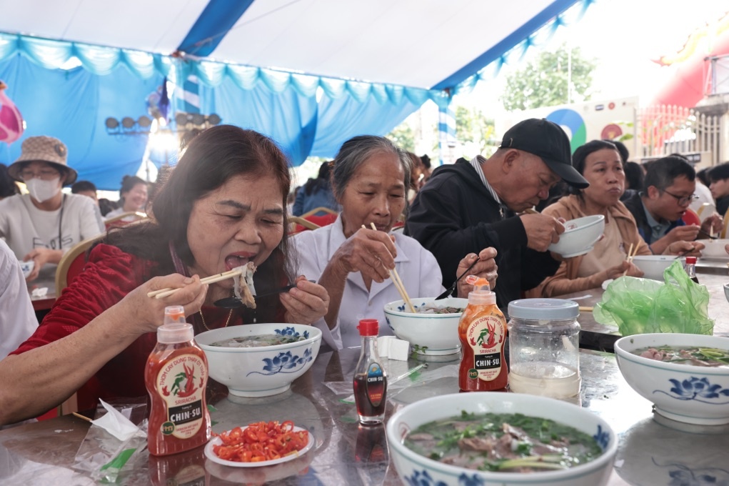 Le hoi pho Van Cu anh 7