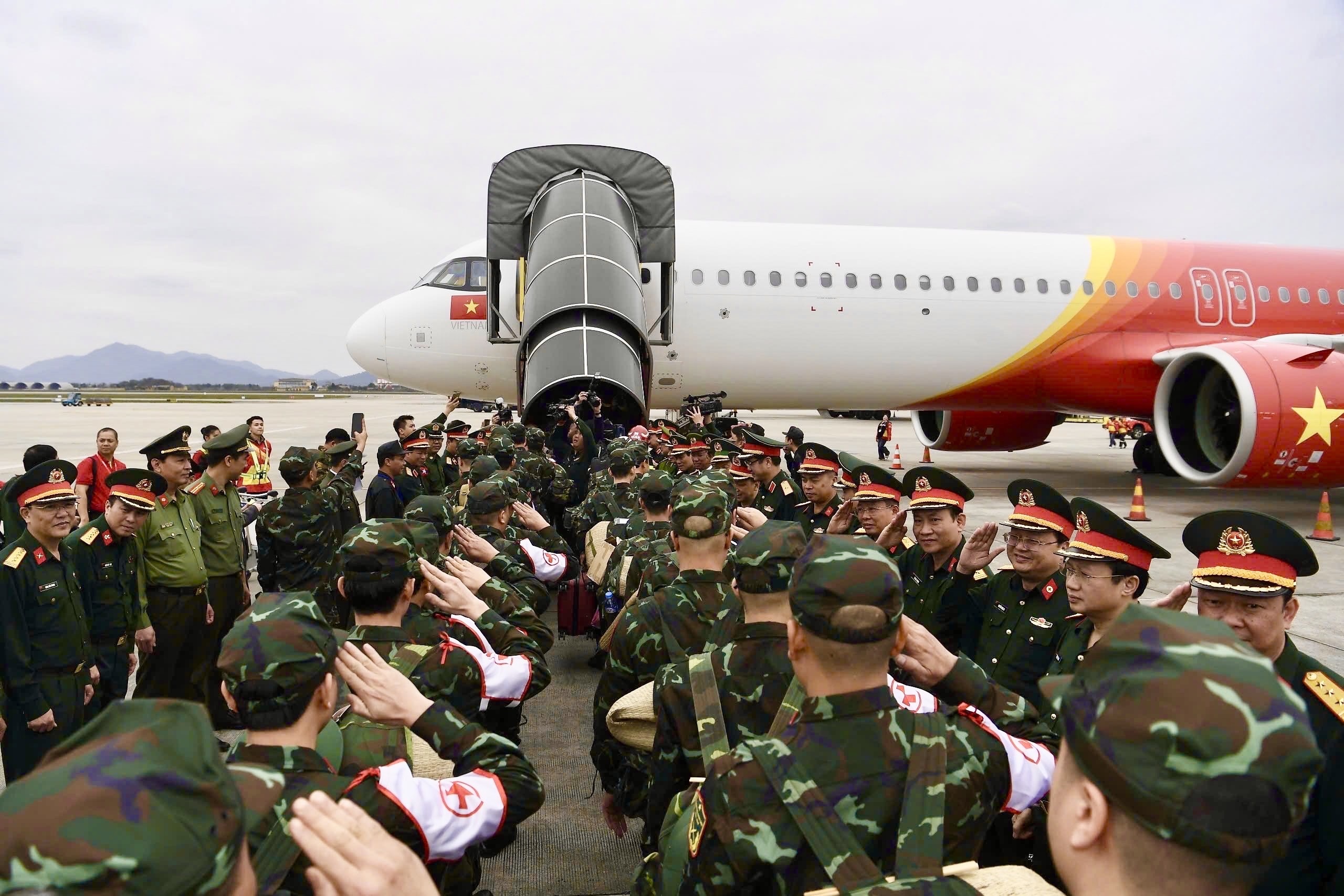 cuu tro Myanmar anh 4