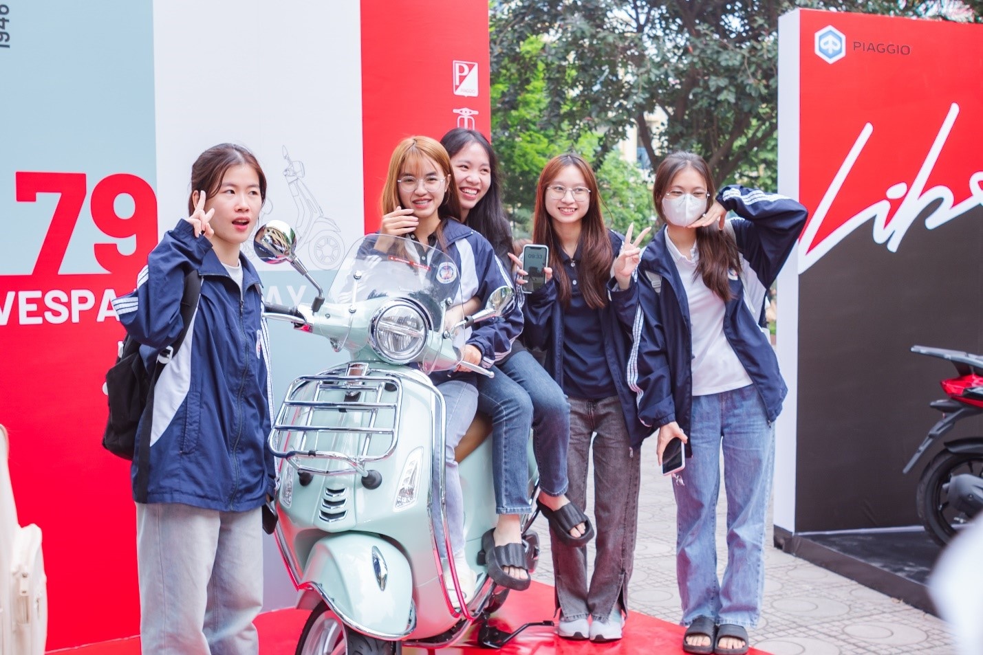 Piaggio anh 5