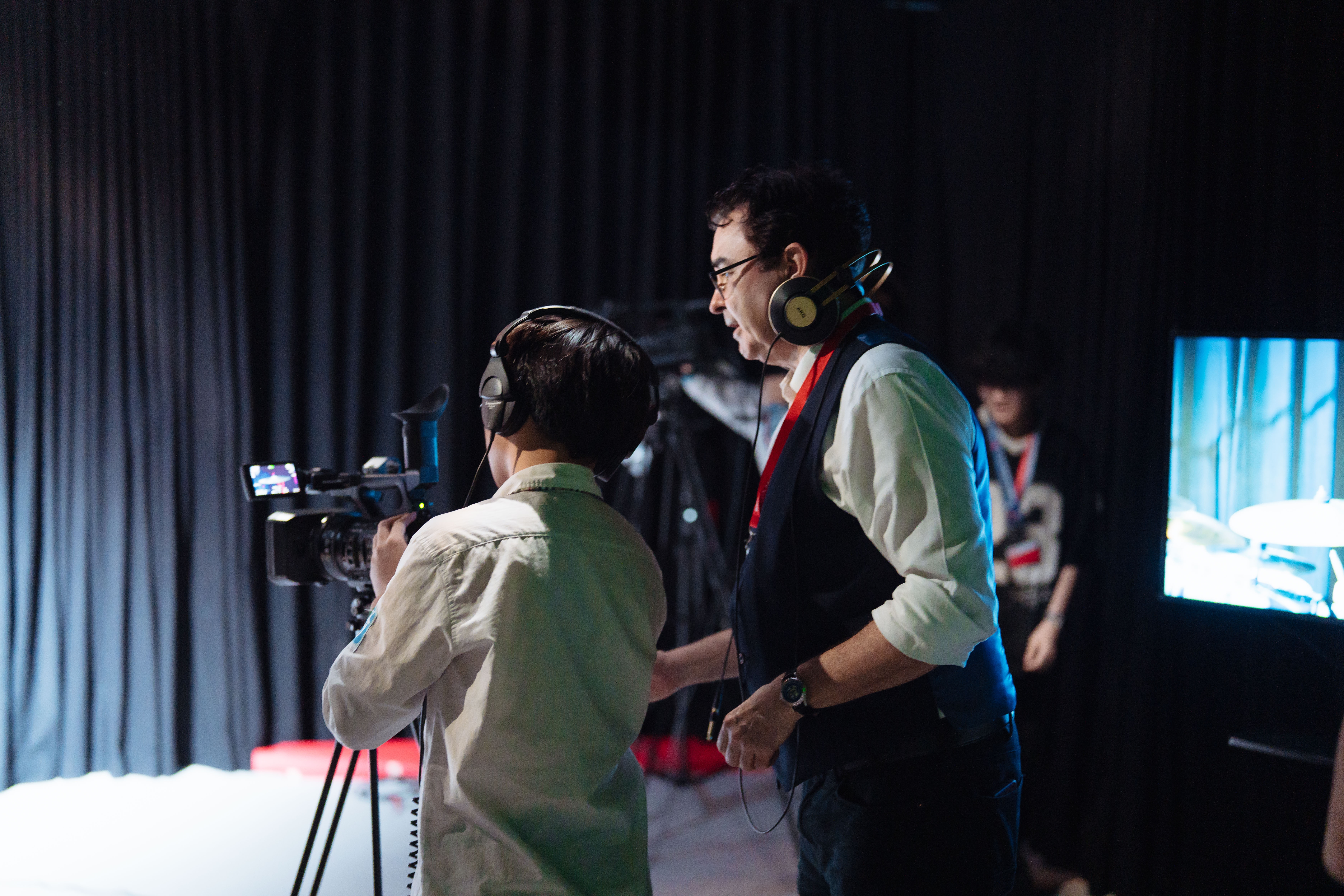 Ky nguyen cua phim va video - co hoi nao cho the he tre Viet Nam? hinh anh