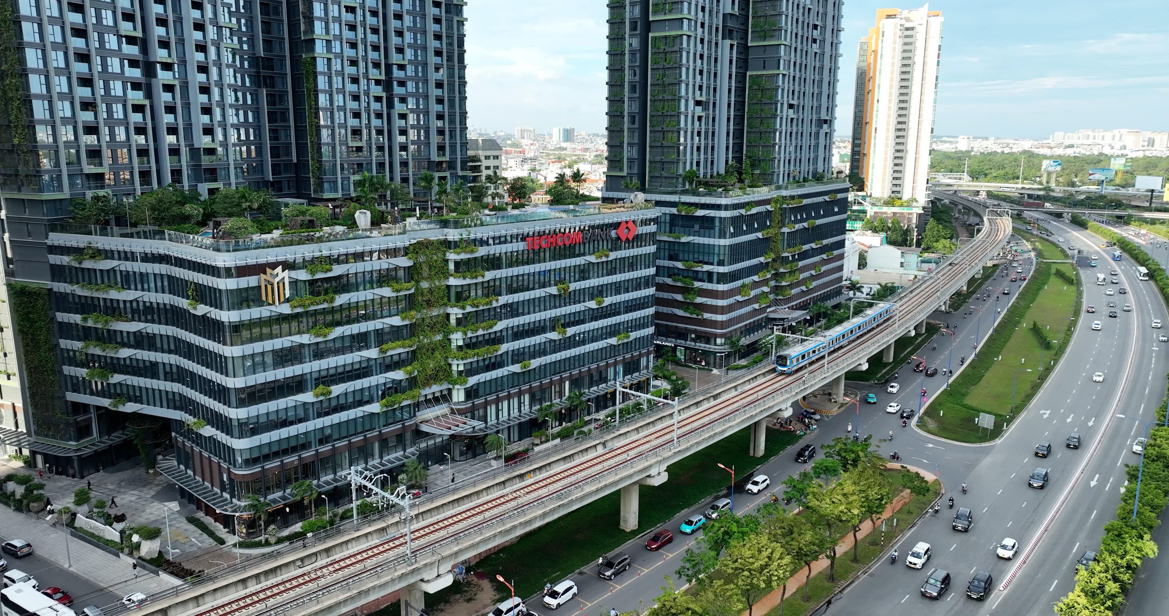 Grand Marina Saigon anh 2