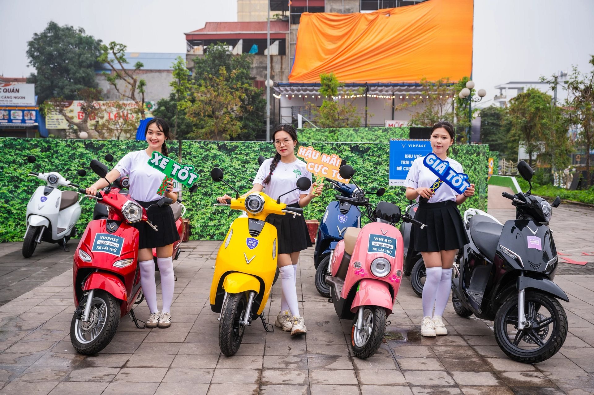 Ban sac Viet anh 2