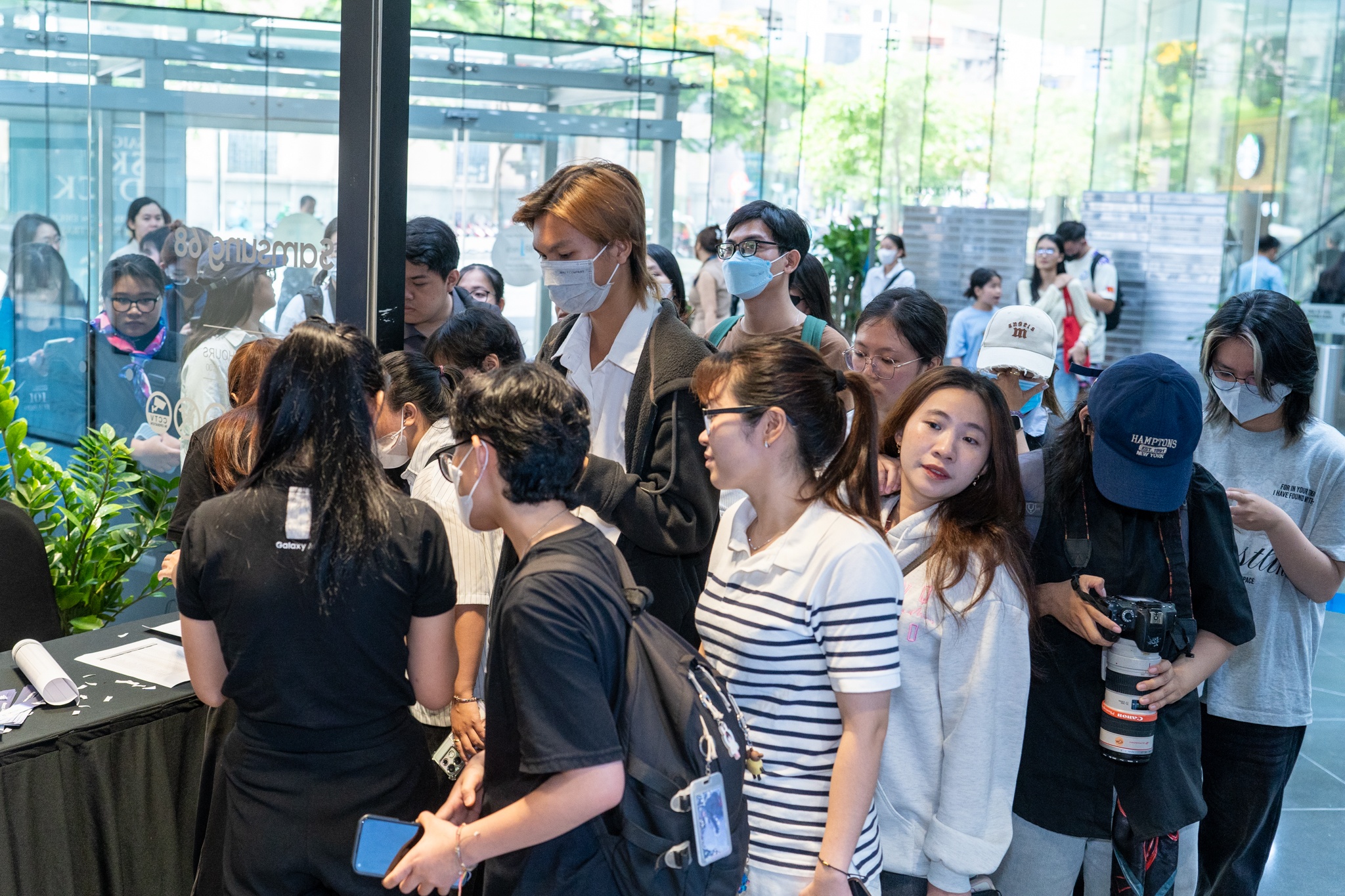 Galaxy S25 Edge anh 2