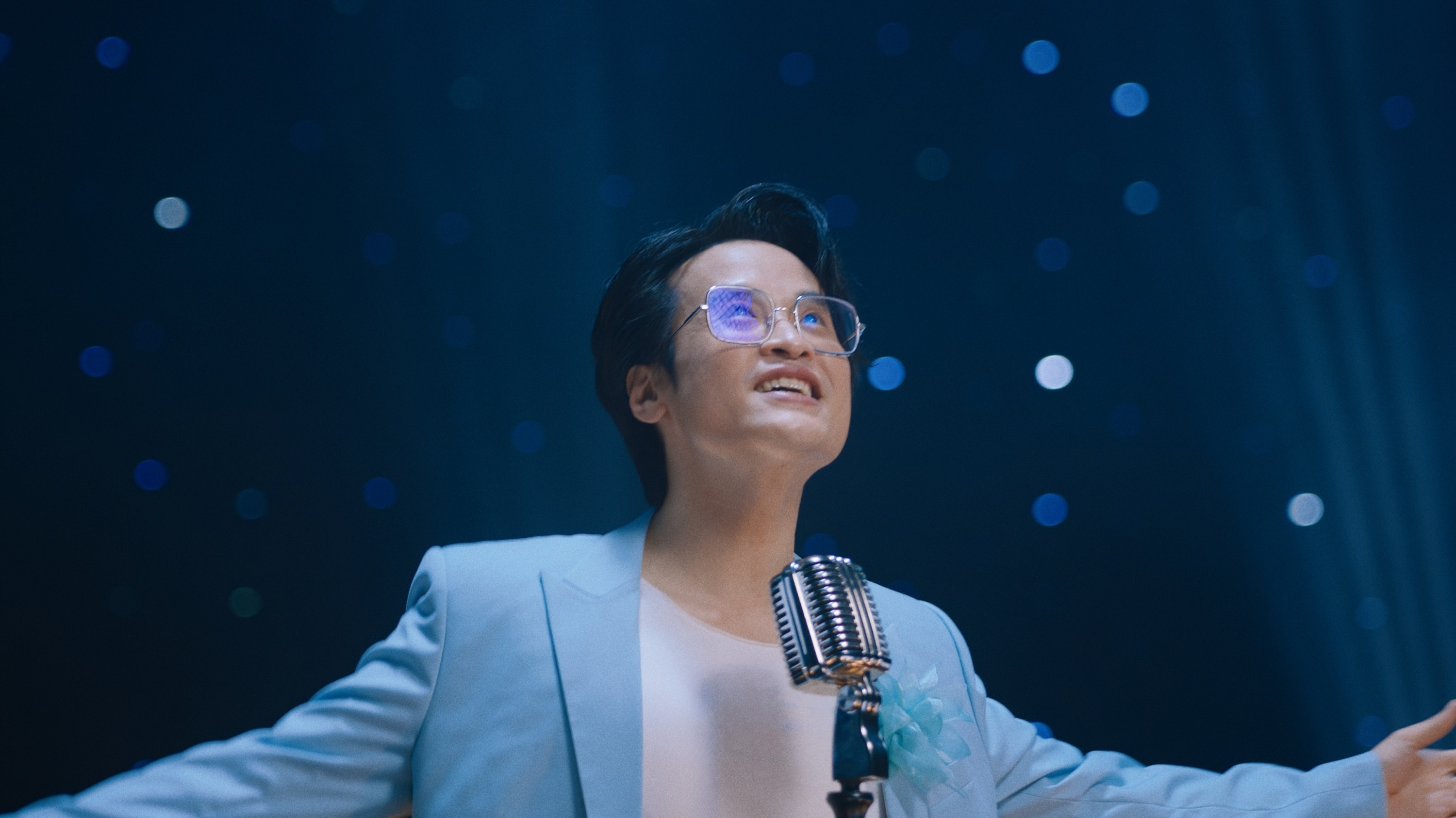 Yeu co trach nhiem -  Ha Anh Tuan cham dung noi long Gen Z hinh anh