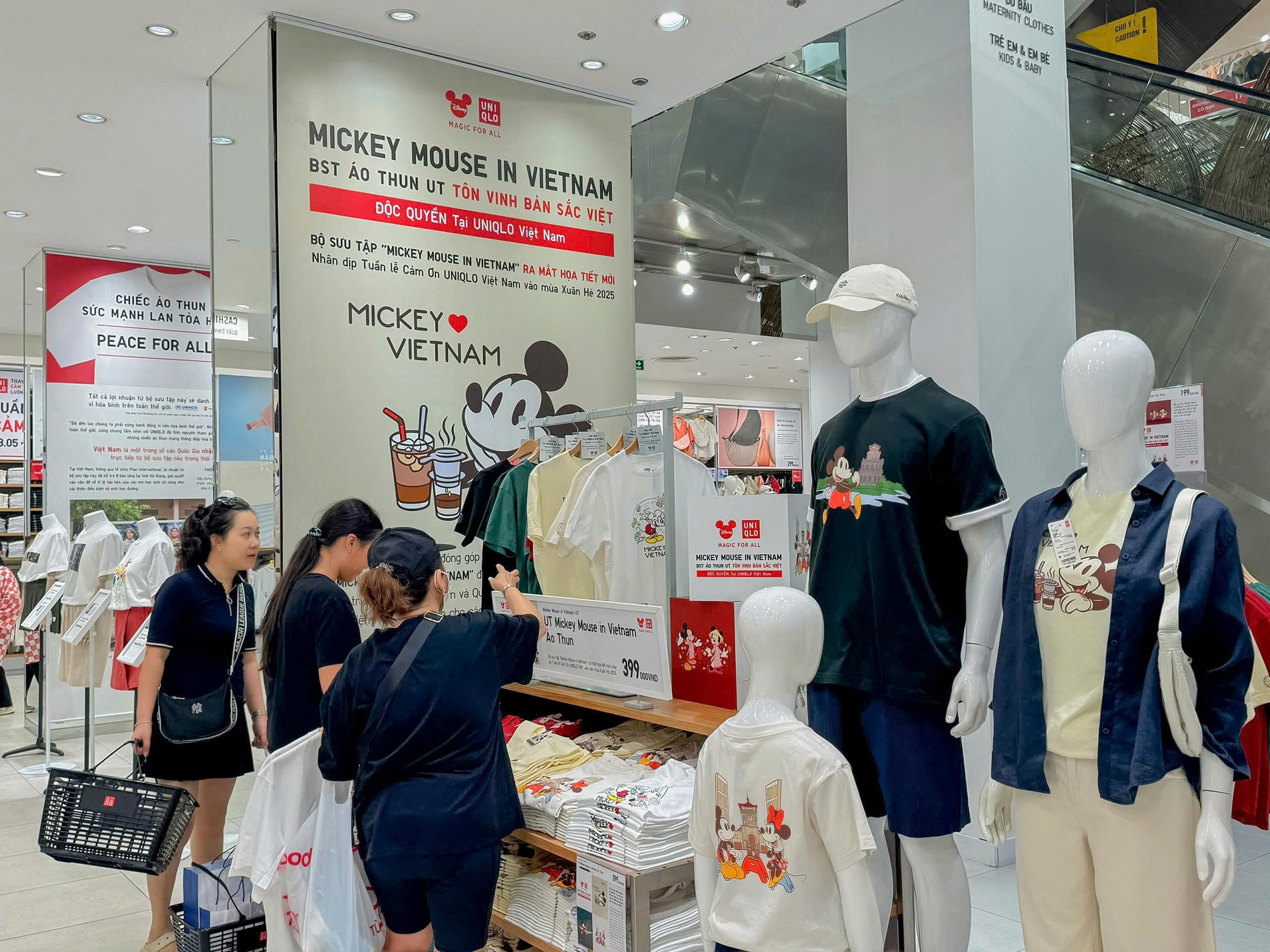 Uniqlo Vietnam anh 17