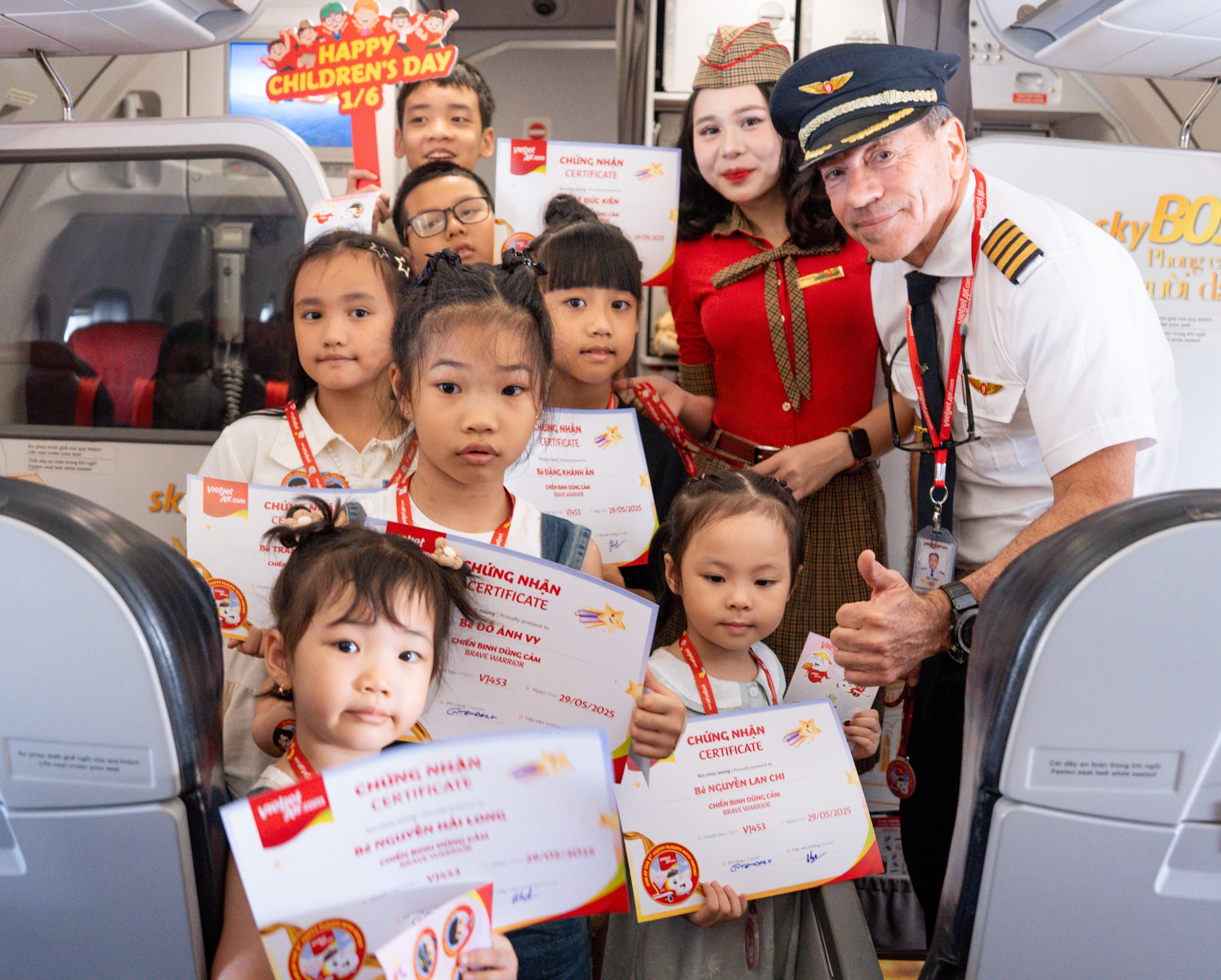 Vietjet anh 4