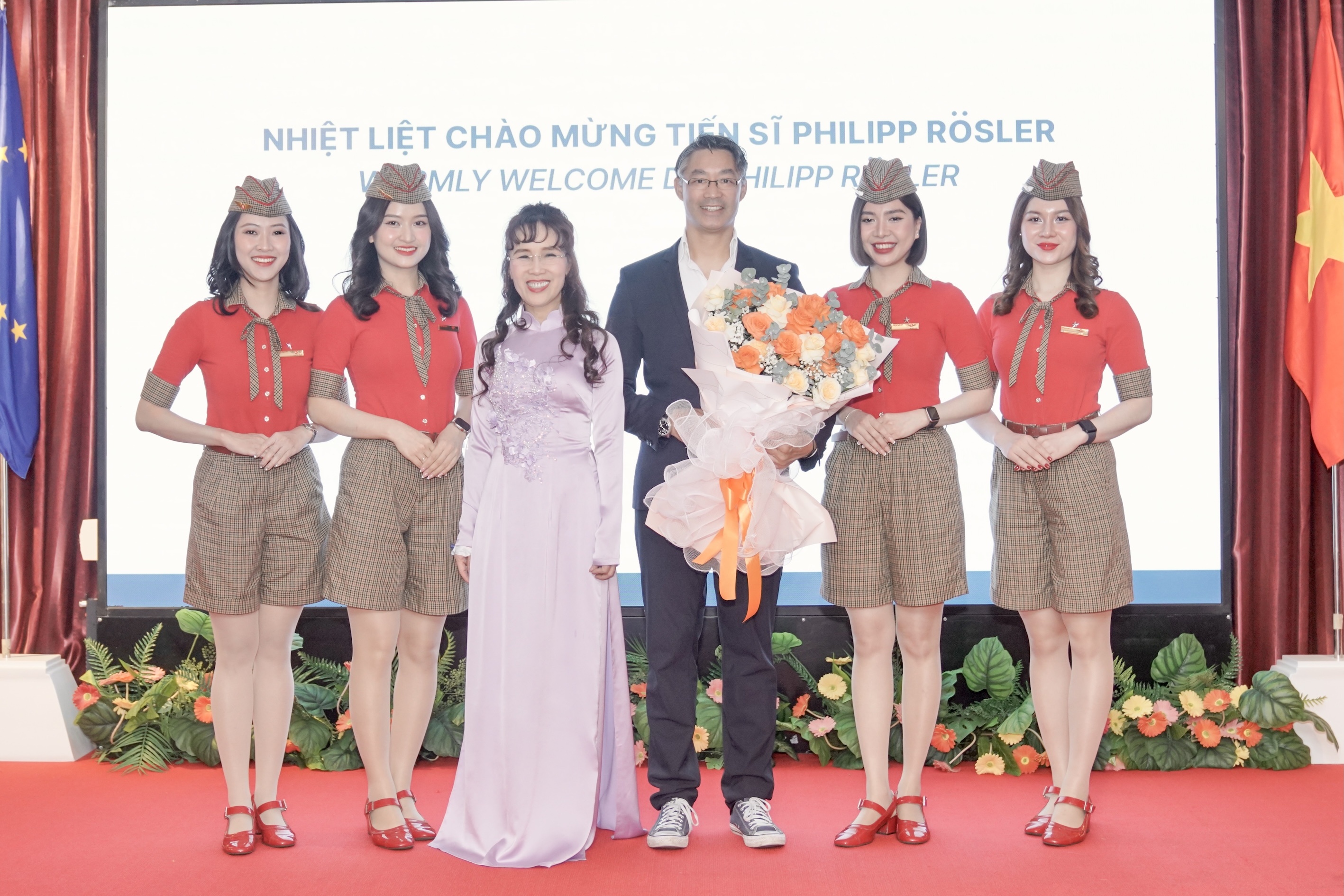 Vietjet anh 4