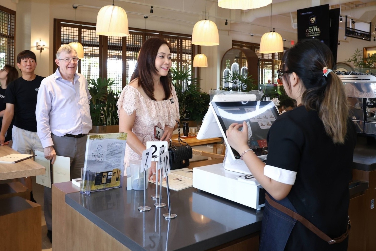 Trung Nguyen E-Coffee tiep tuc phat trien manh me tai My hinh anh