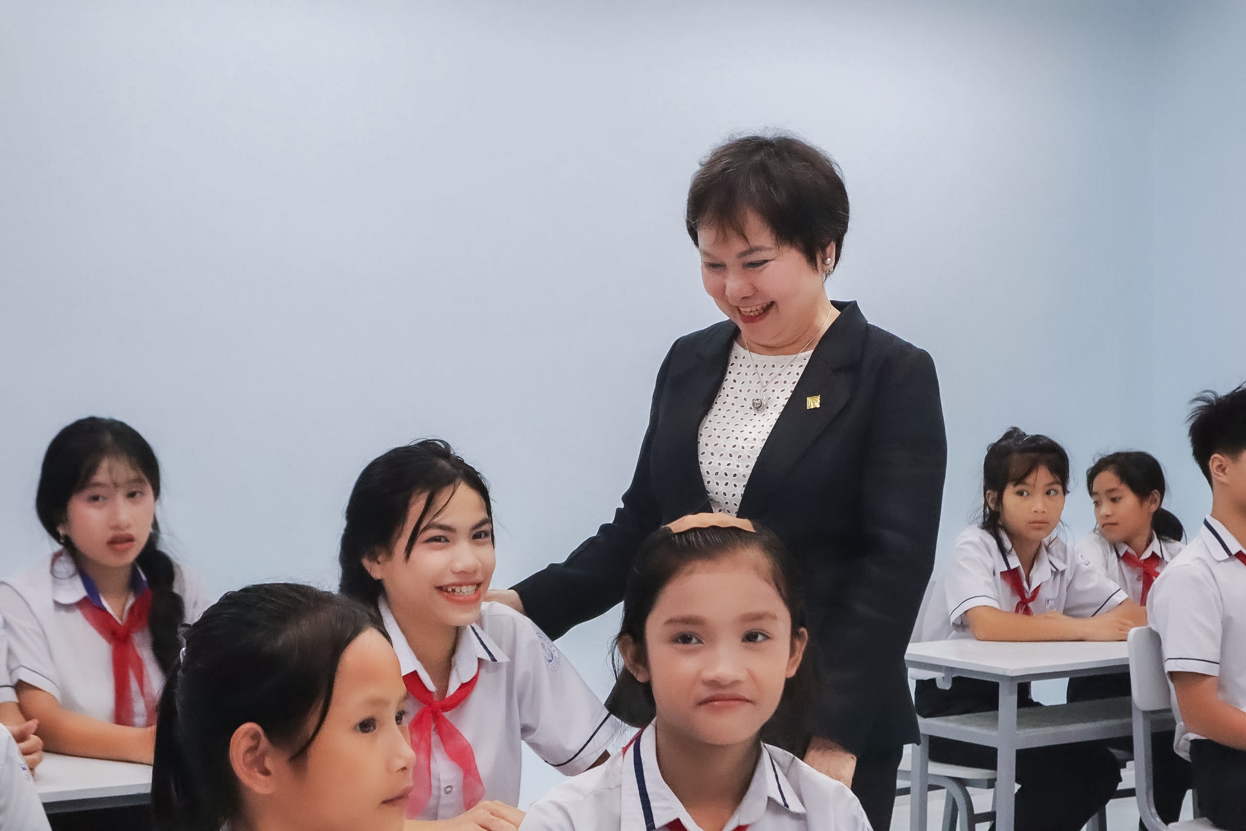 Phu Nhuan PNJ anh 3