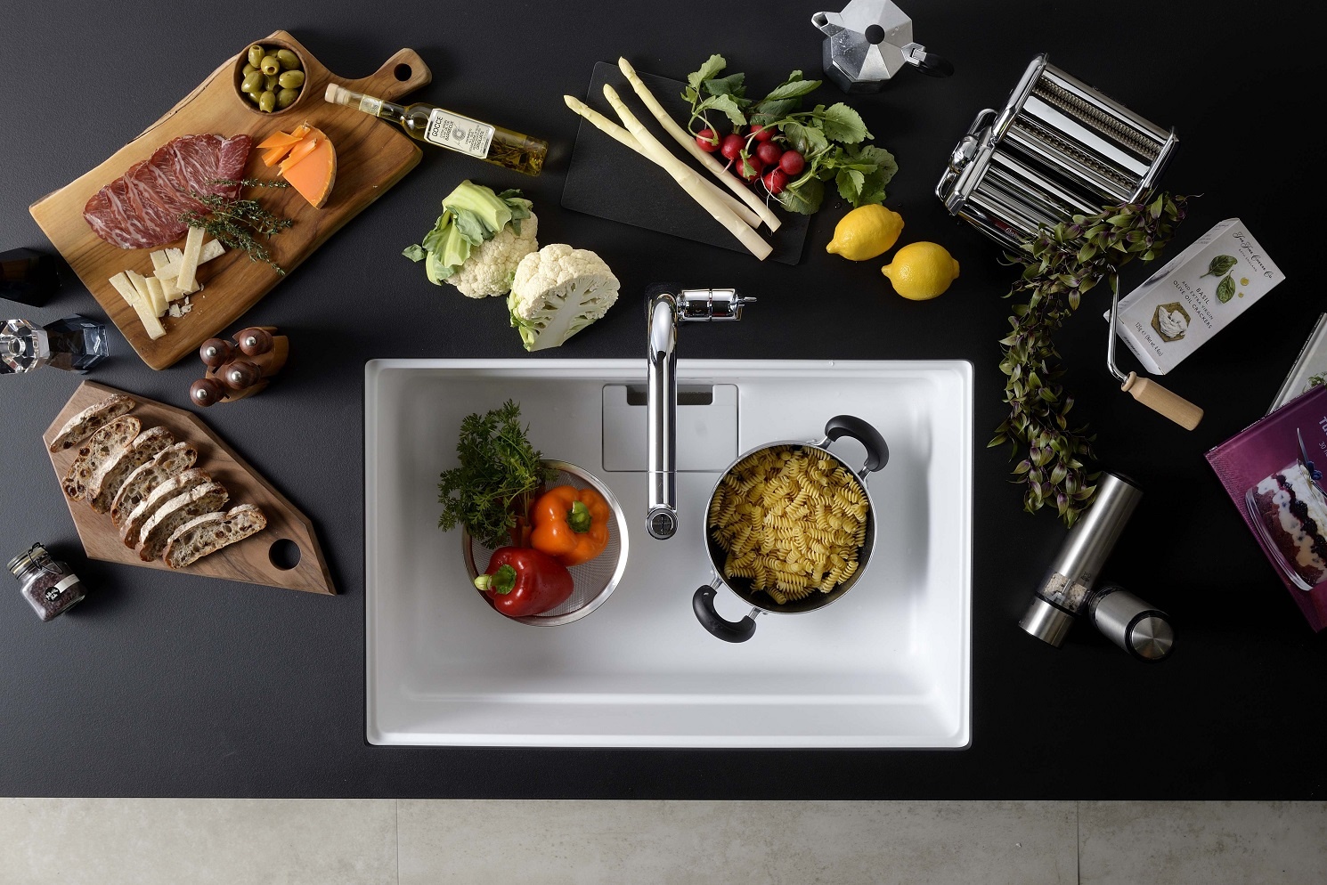 Bao ve suc khoe gia dinh voi chau rua chen da cua Yoshimoto hinh anh