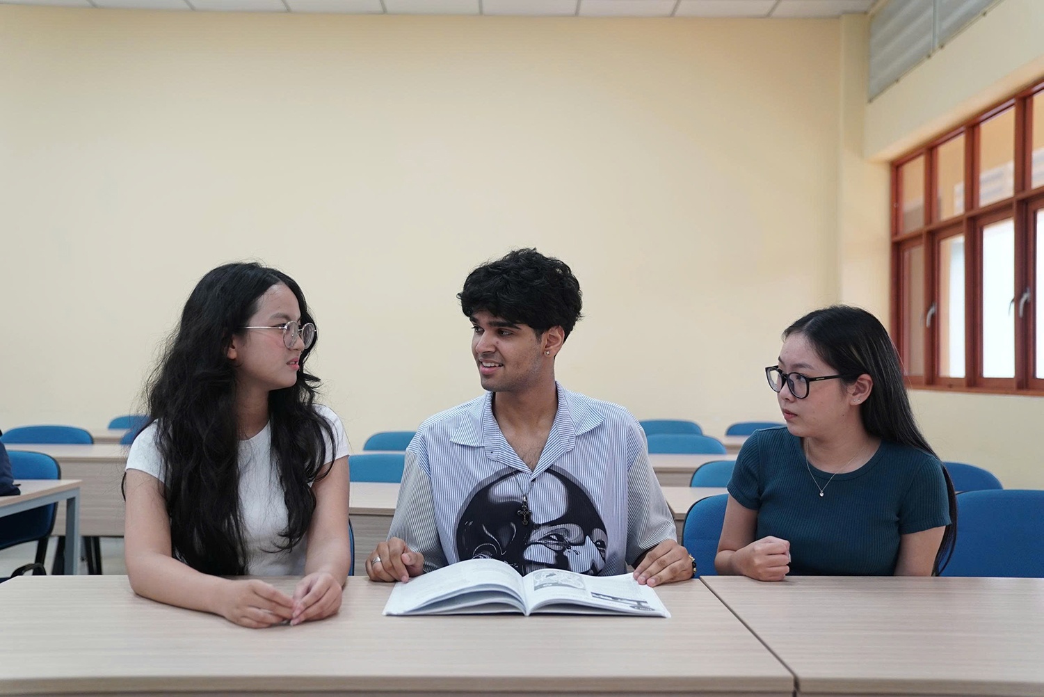 Dai hoc Bach khoa anh 2