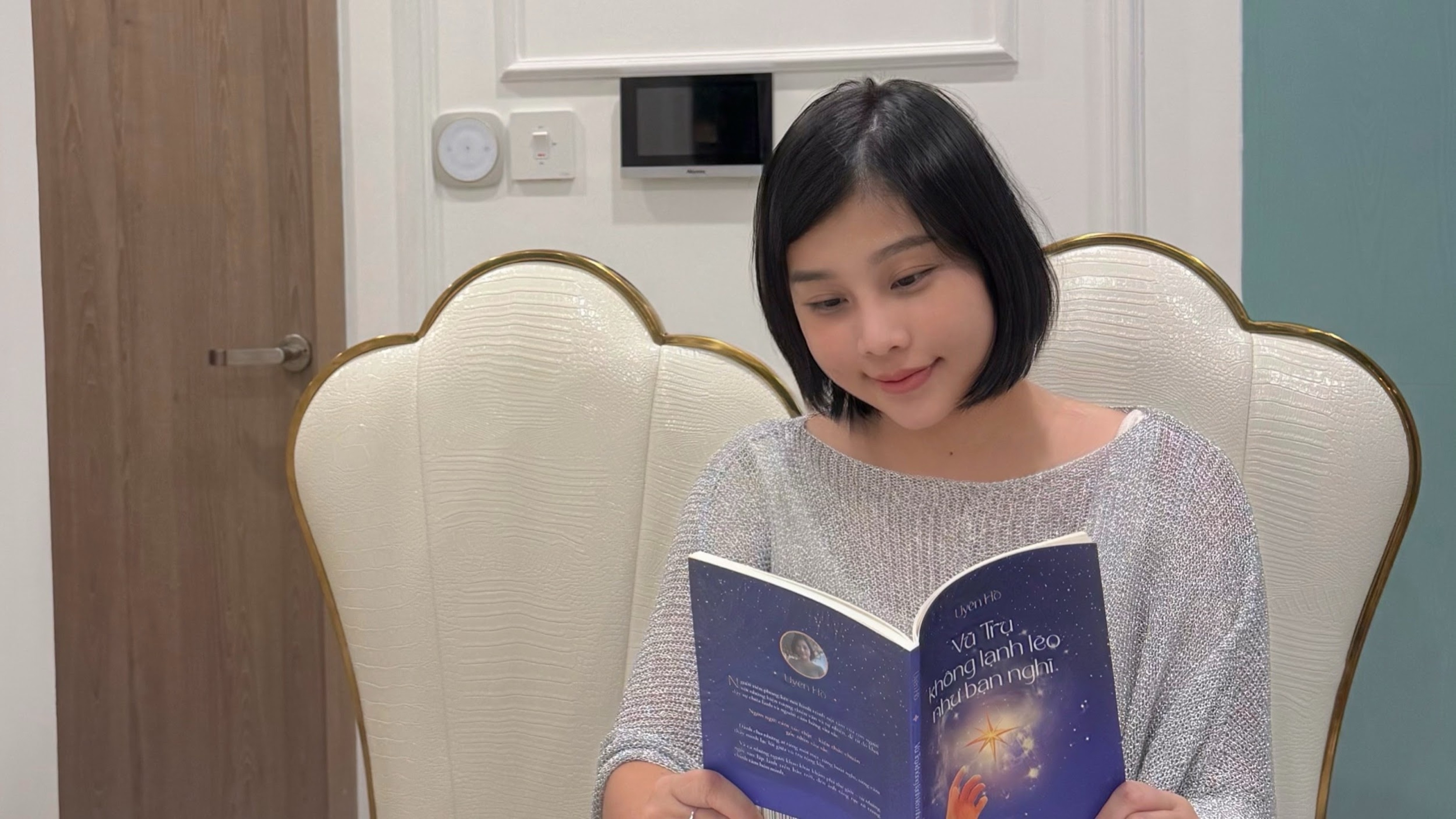 Tac gia Uyen Ho anh 2