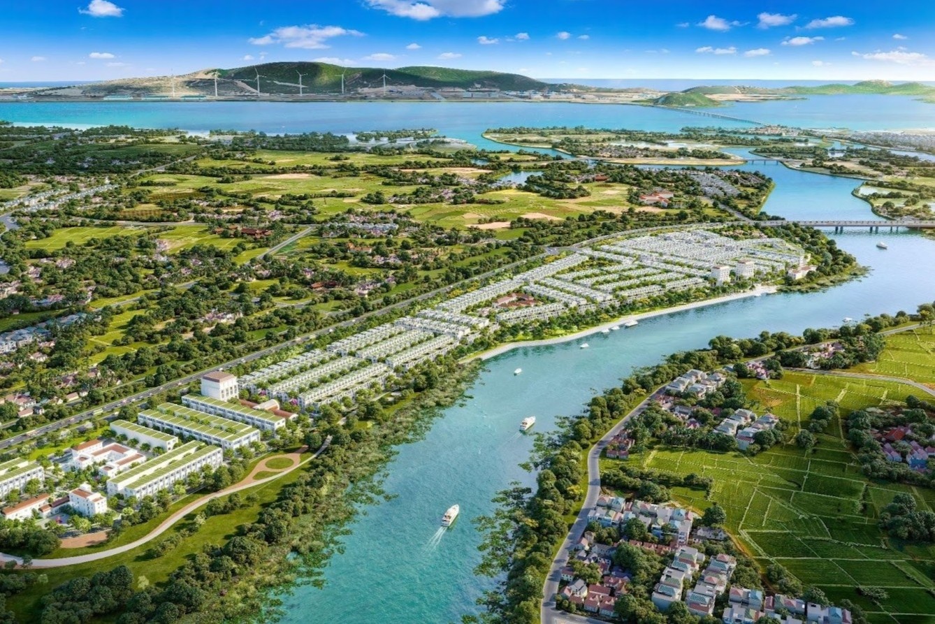 'Bat mach' chu ky tang truong moi cua BDS ven bien Nam Trung Bo hinh anh