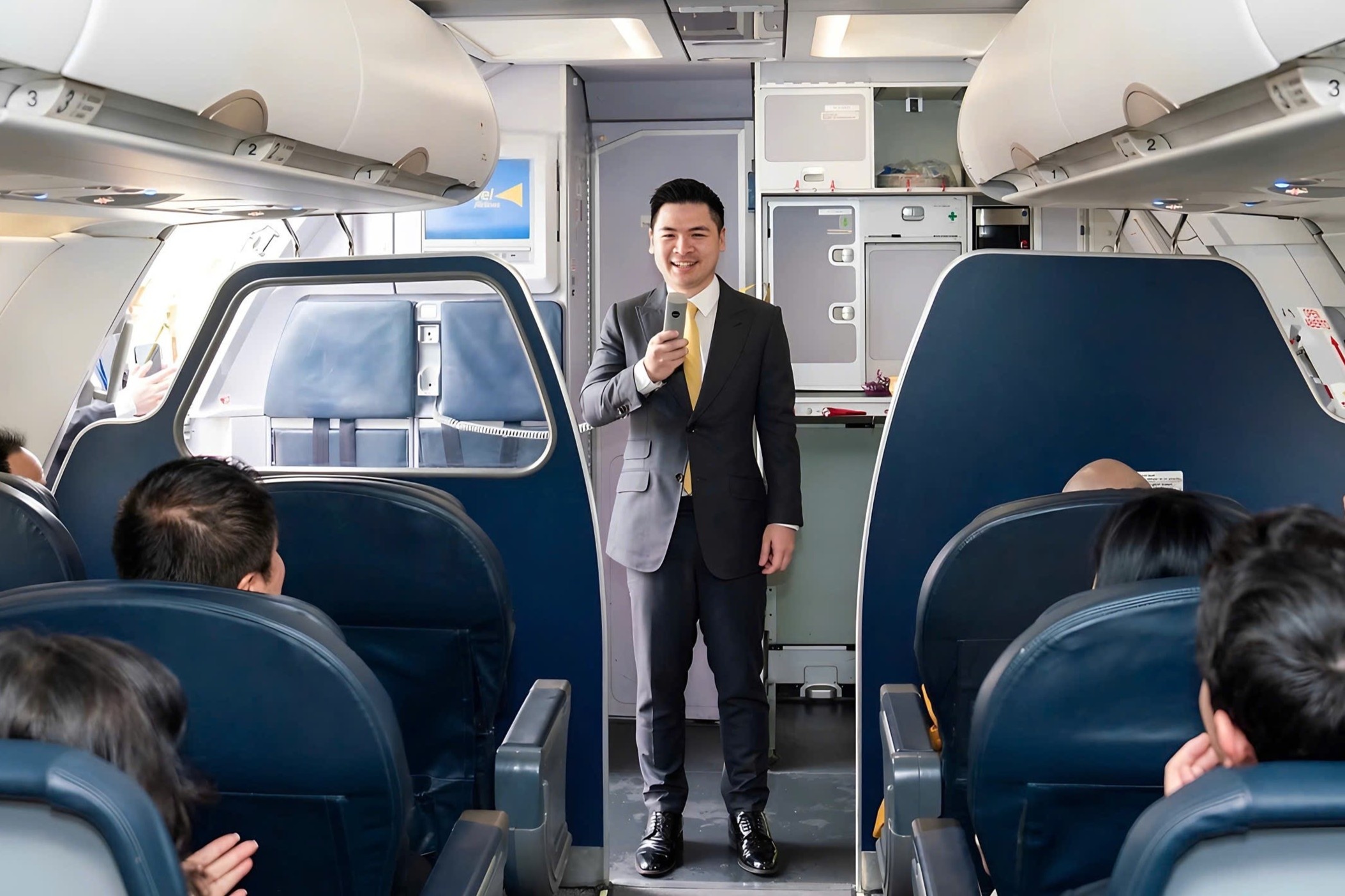 Vietravel Airlines don tau Airbus A321 dau tien thuoc so huu cua hang hinh anh