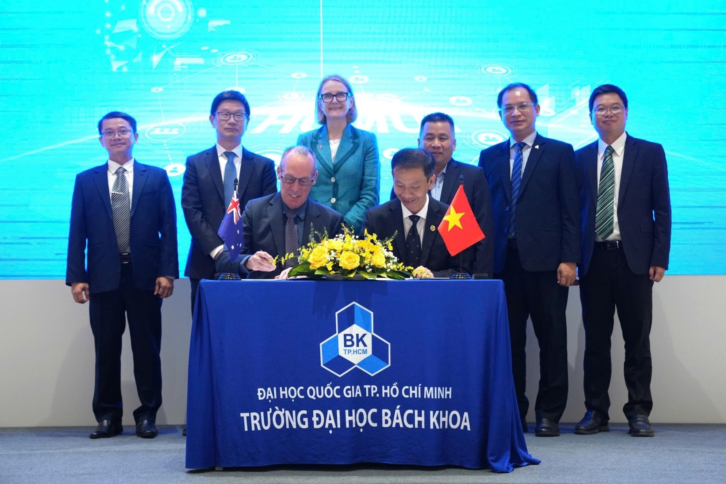 Dao tao nguon nhan luc cong nghe theo chuan quoc te tai Viet Nam hinh anh