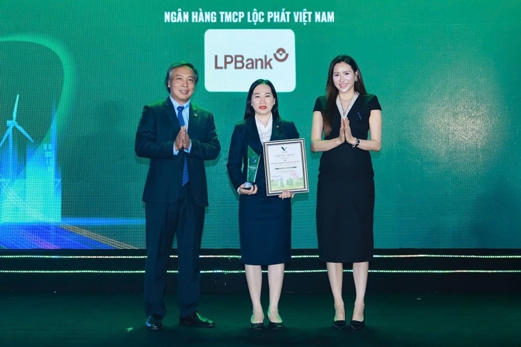 LPBank duoc vinh danh 'Lanh dao xanh' chau A hinh anh