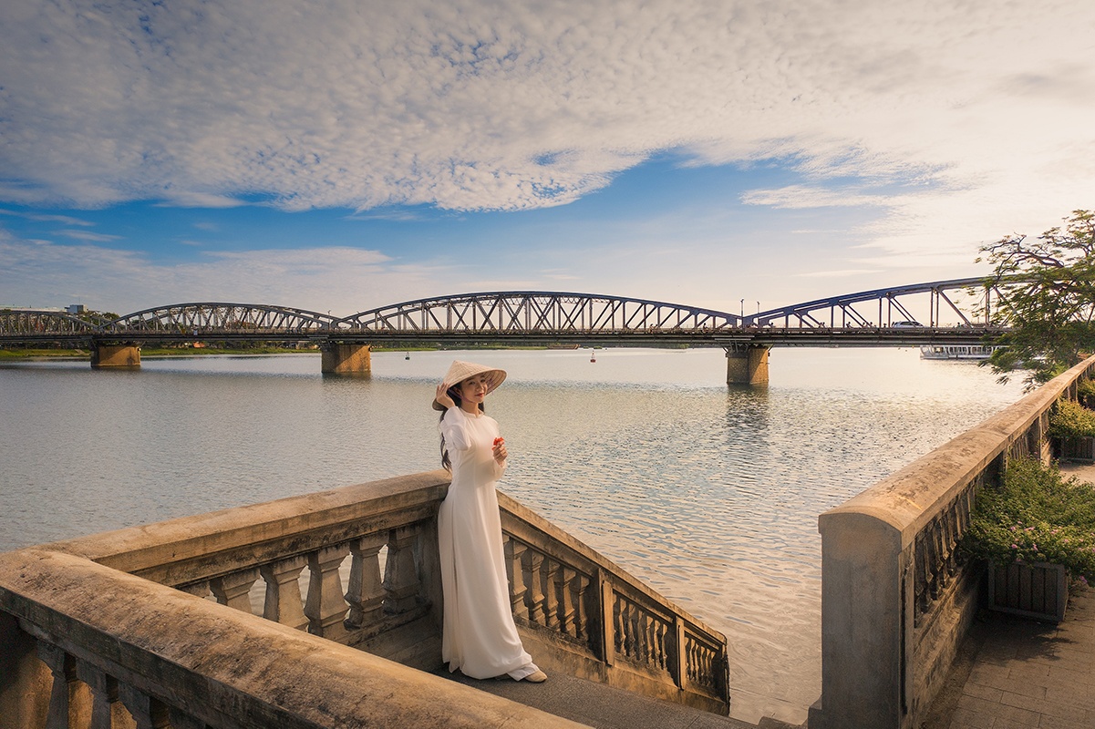 Chiem nguong ve dep co do Hue qua lang kinh Honor 400 Pro hinh anh